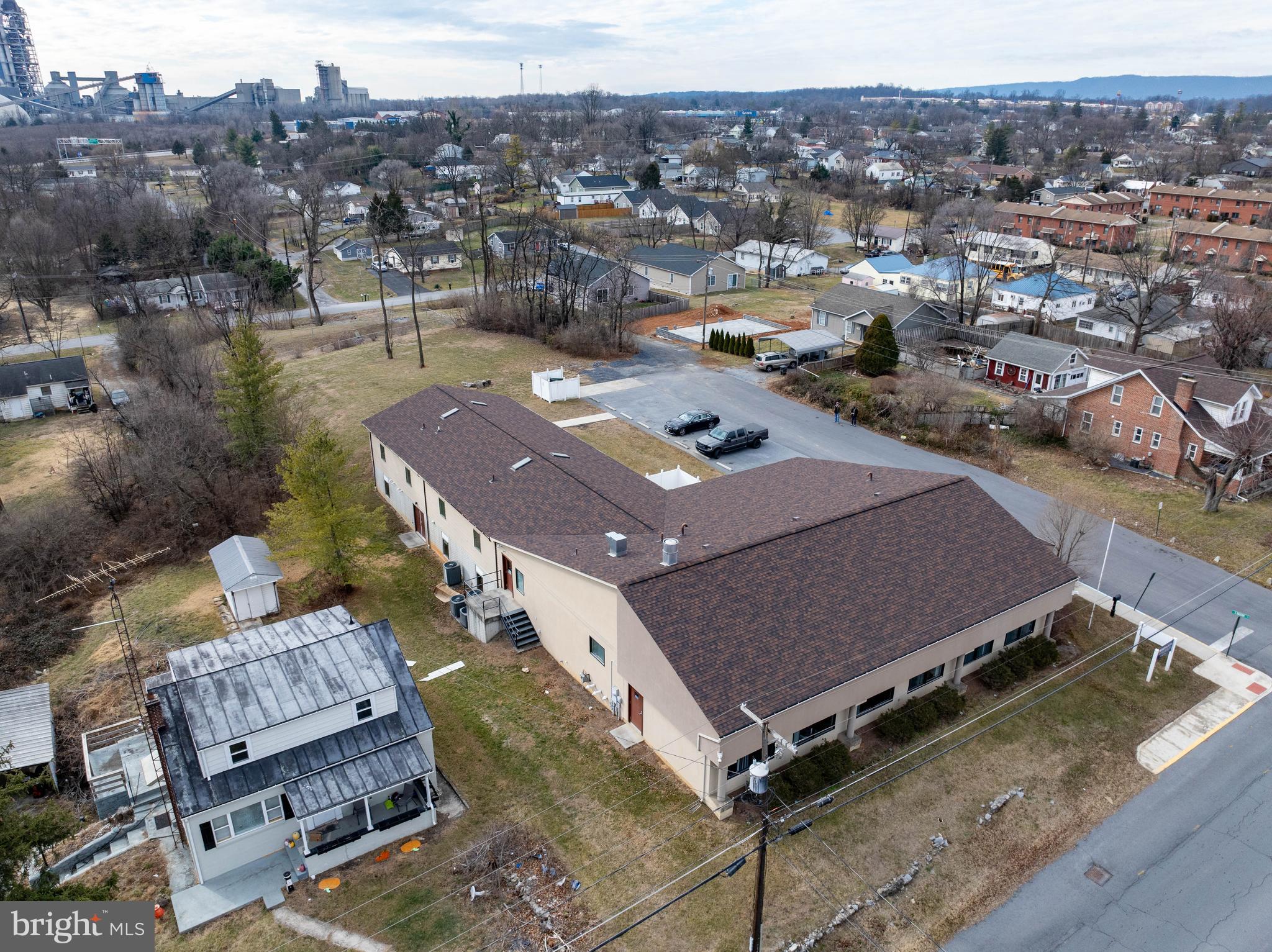 NORBOURNE - Commercial Sale