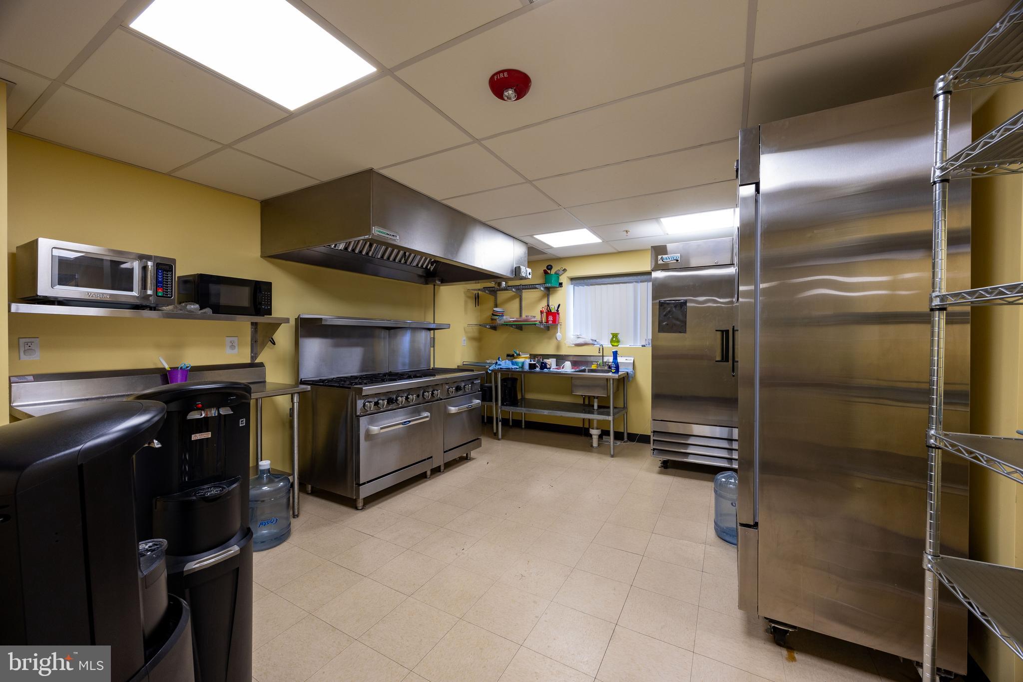 NORBOURNE - Commercial Sale