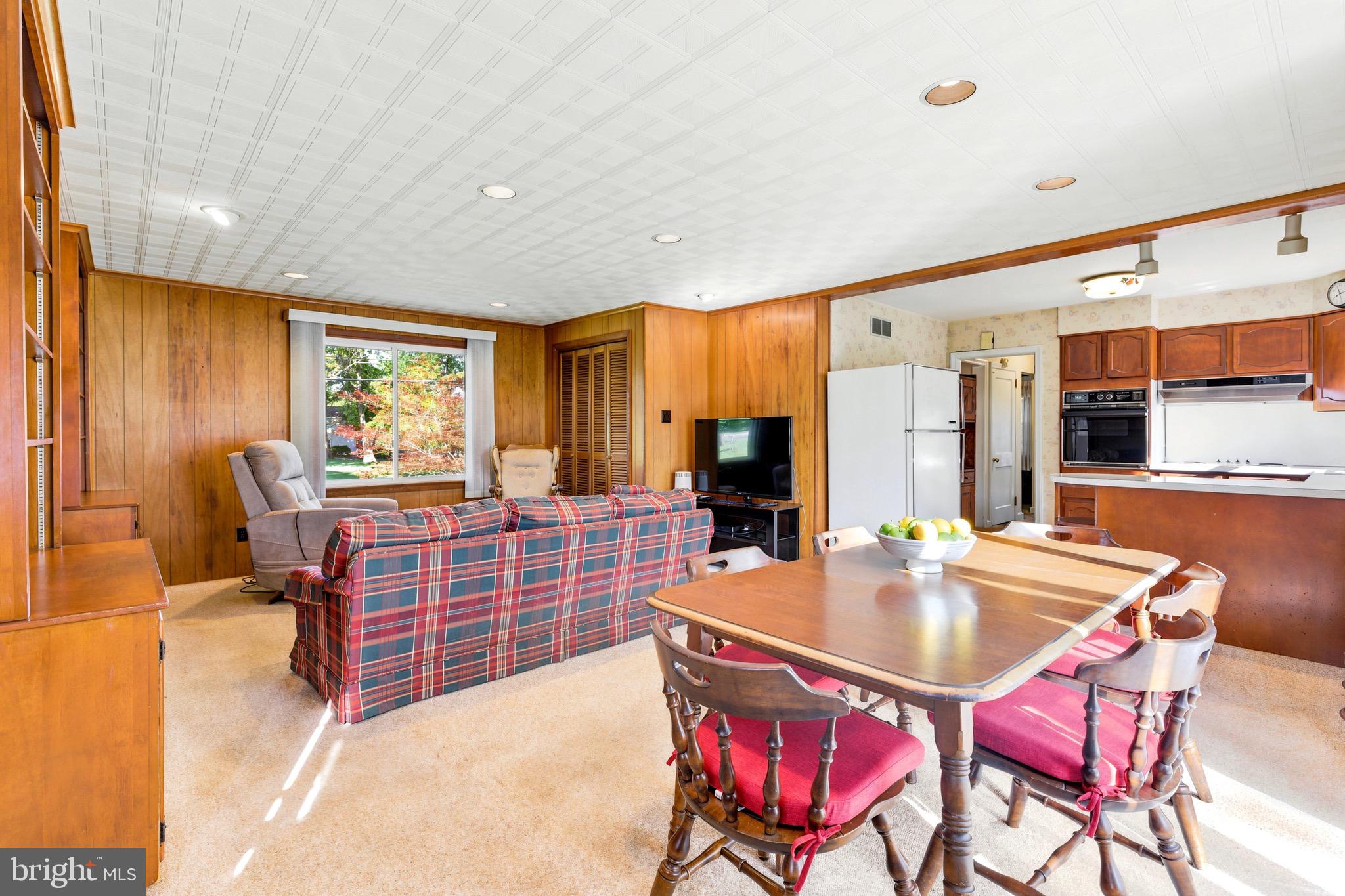 LANSDALE - Residential