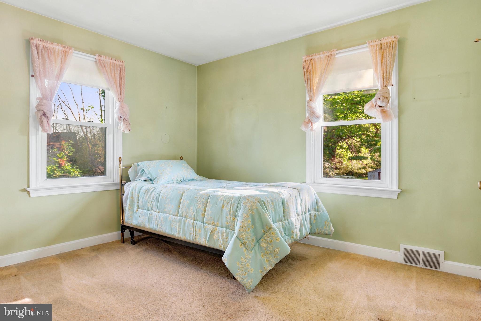 LANSDALE - Residential