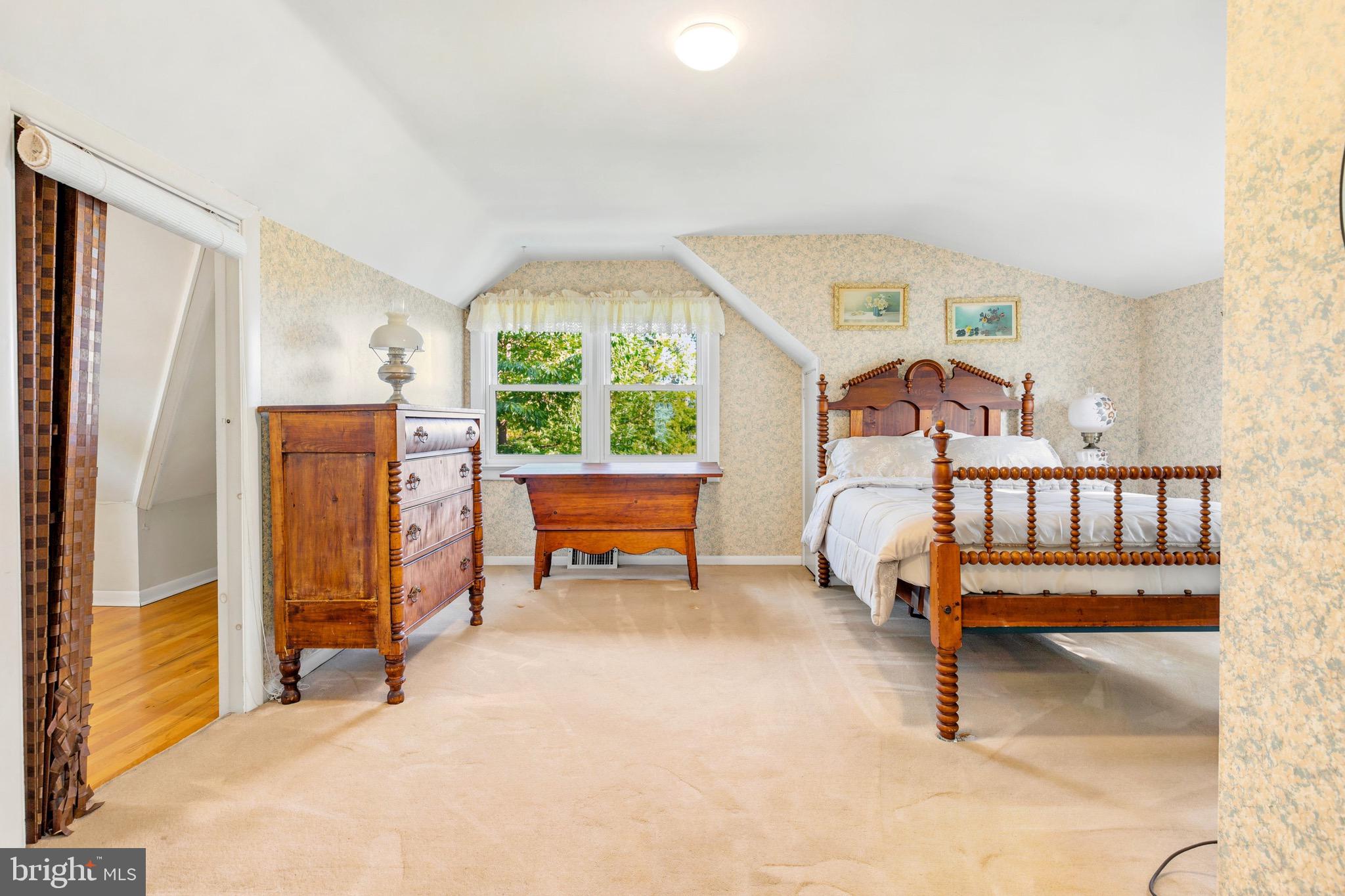 LANSDALE - Residential