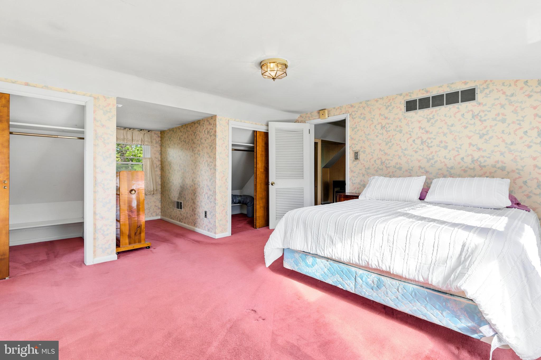 LANSDALE - Residential
