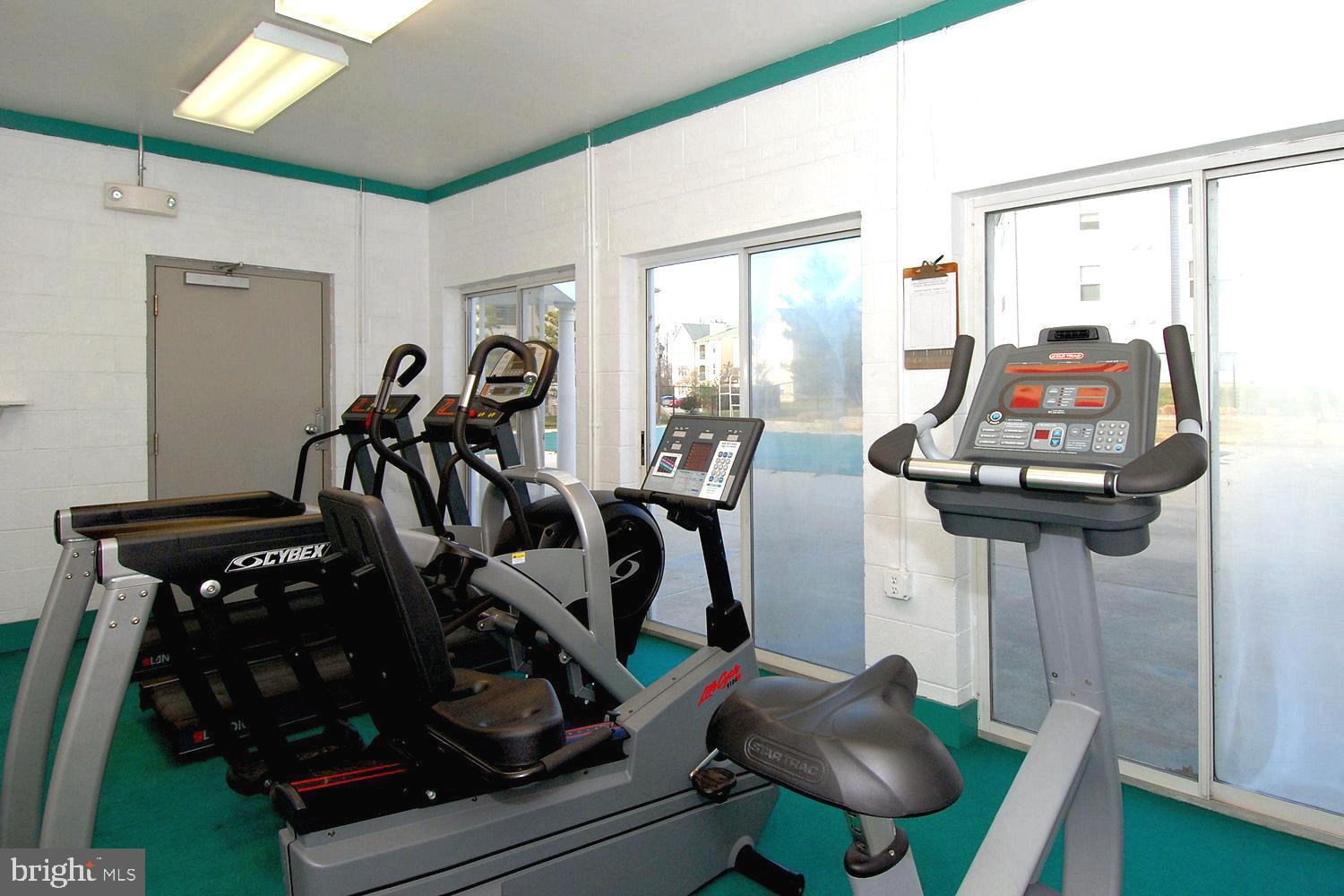 ANNAPOLIS OVERLOOK - Residential