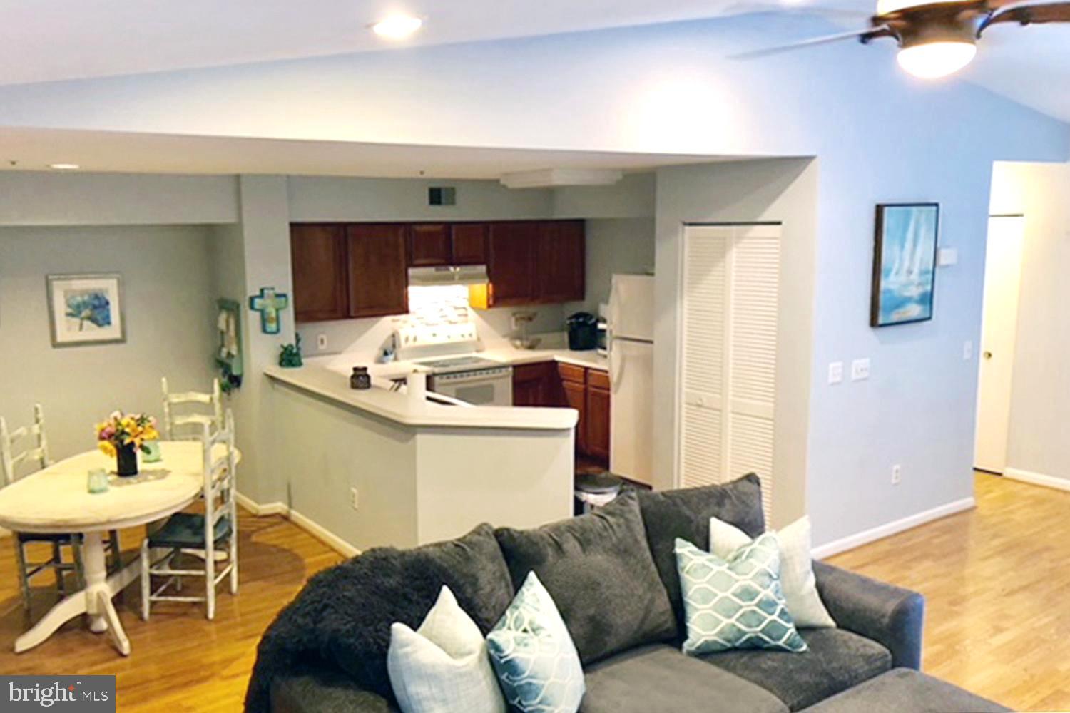 ANNAPOLIS OVERLOOK - Residential