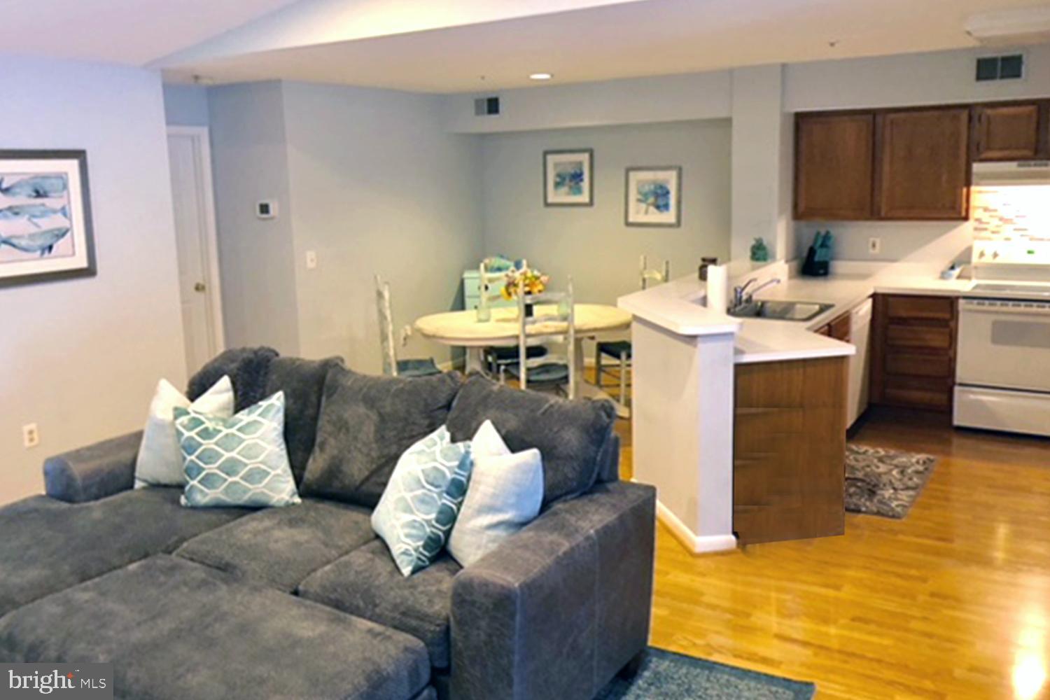 ANNAPOLIS OVERLOOK - Residential