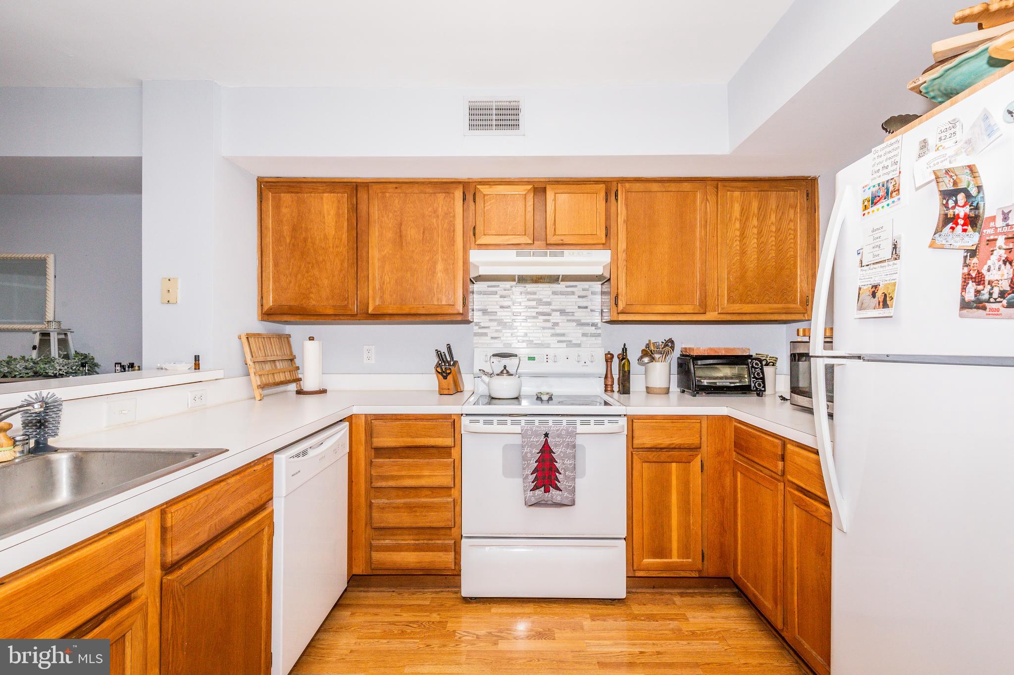 ANNAPOLIS OVERLOOK - Residential