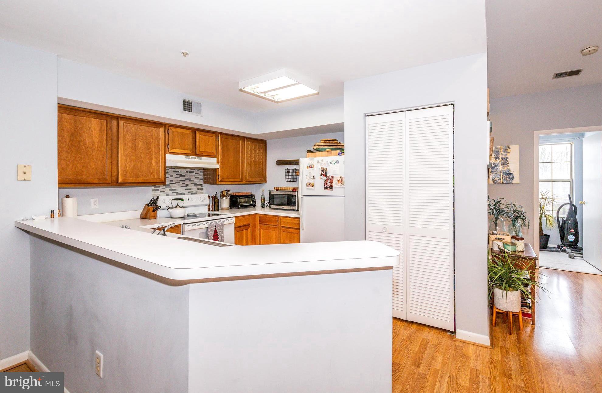 ANNAPOLIS OVERLOOK - Residential