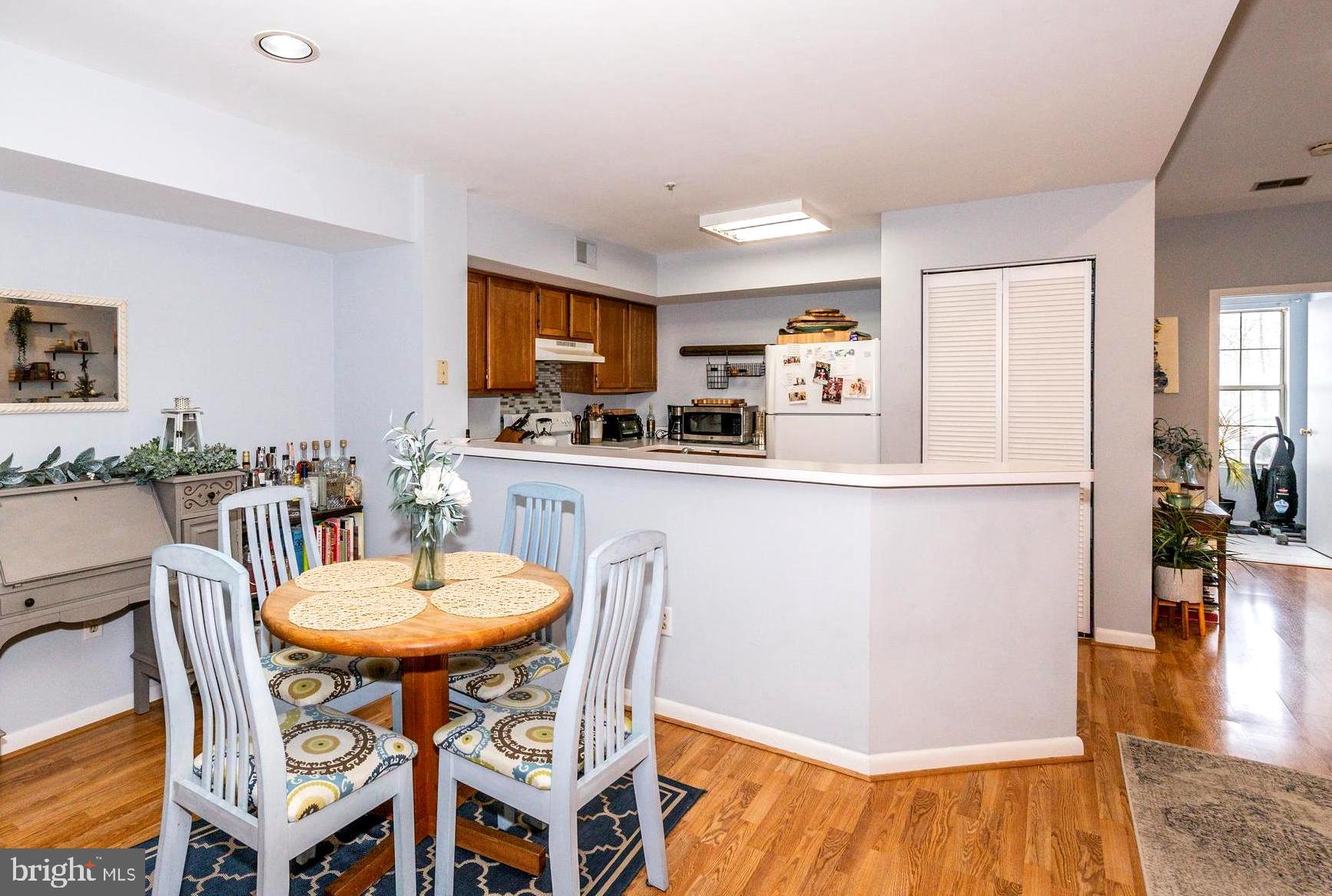 ANNAPOLIS OVERLOOK - Residential