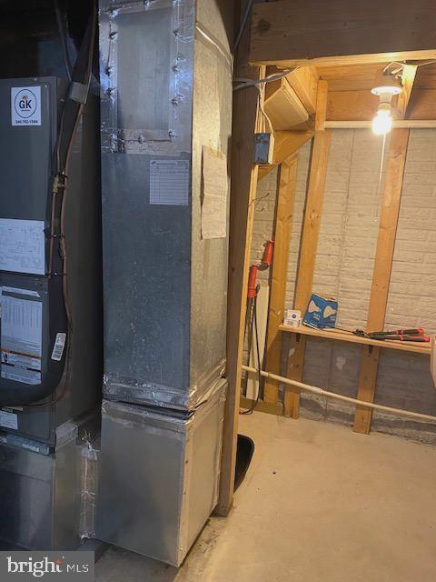 TANGLEWOOD - Residential Lease