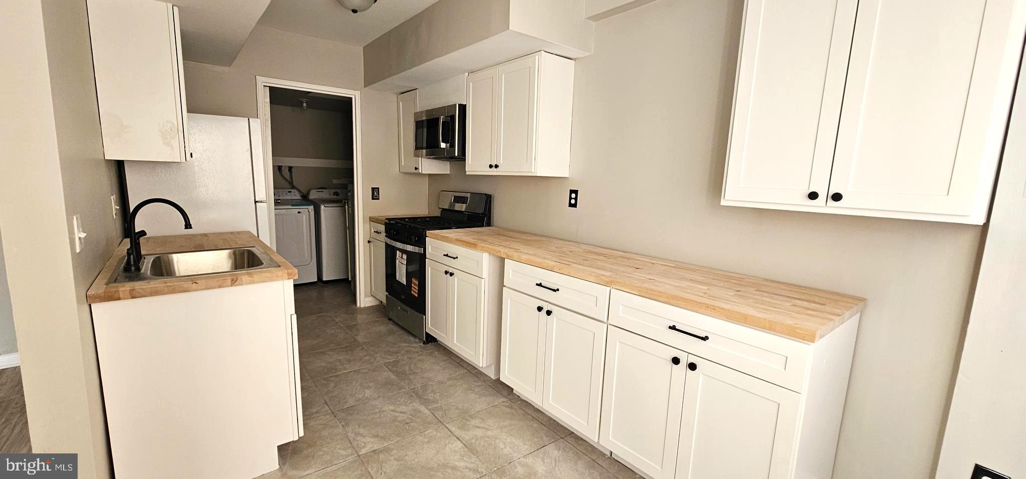 YORKTOWN - Residential