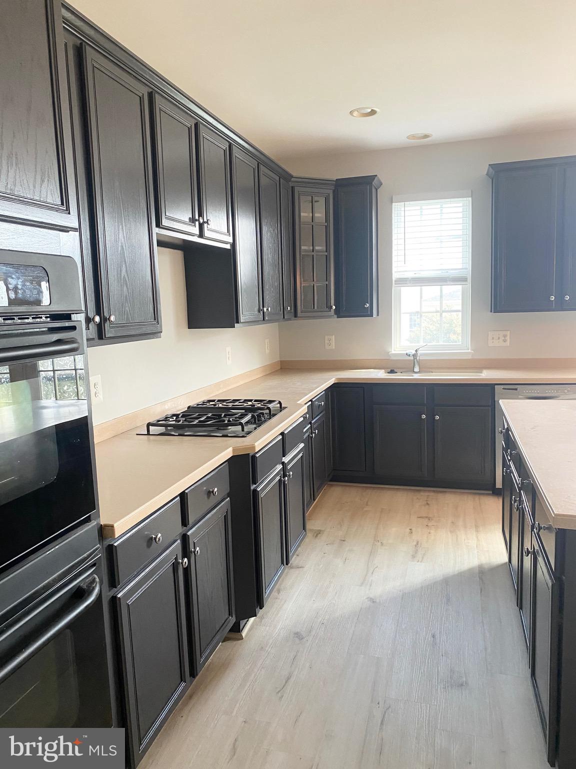 BRAMBLETON LANDBAY 2 - Residential Lease