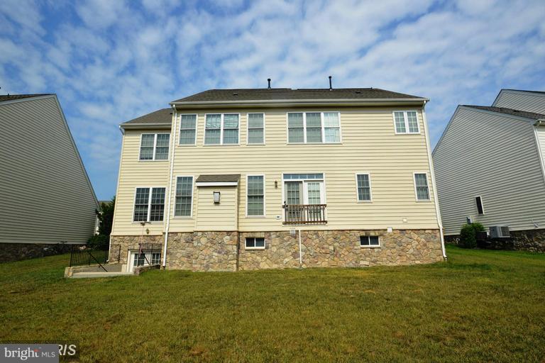 BRAMBLETON LANDBAY 2 - Residential Lease