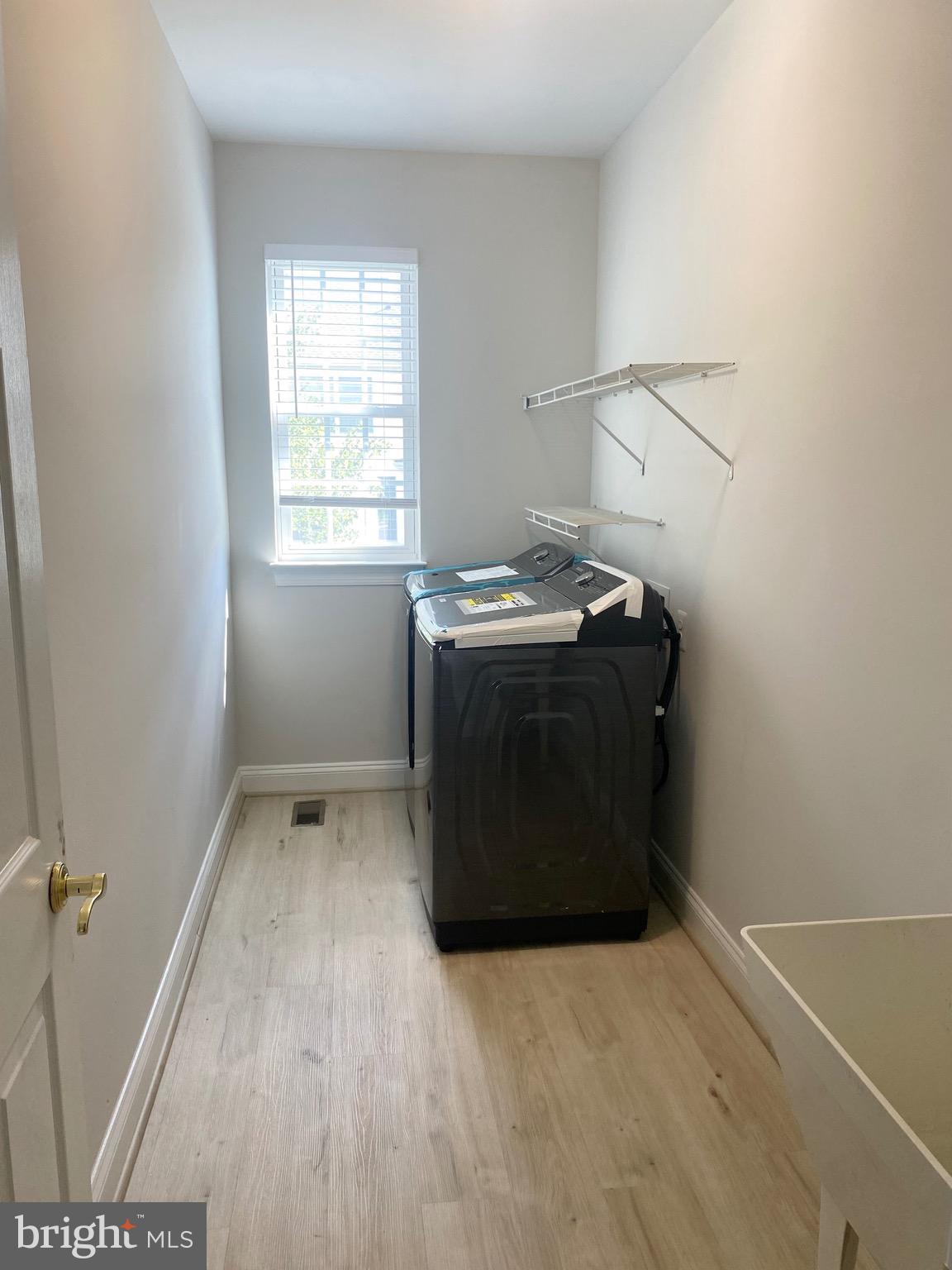 BRAMBLETON LANDBAY 2 - Residential Lease