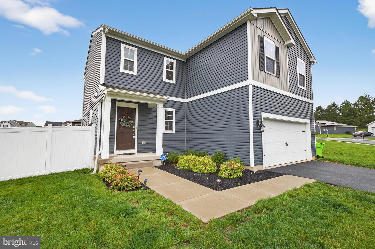 533 E 4TH STREET
