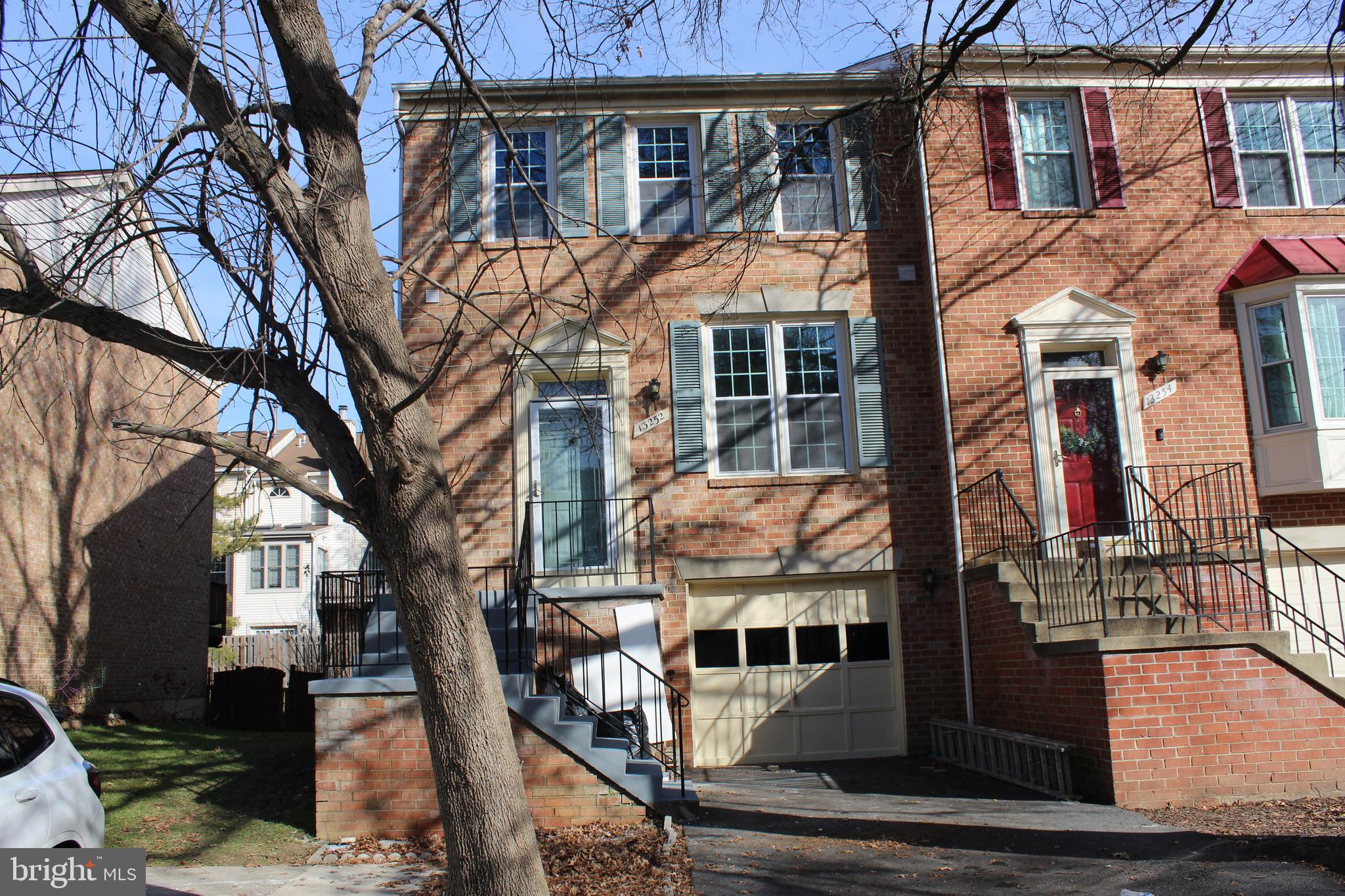 TANGLEWOOD - Residential Lease