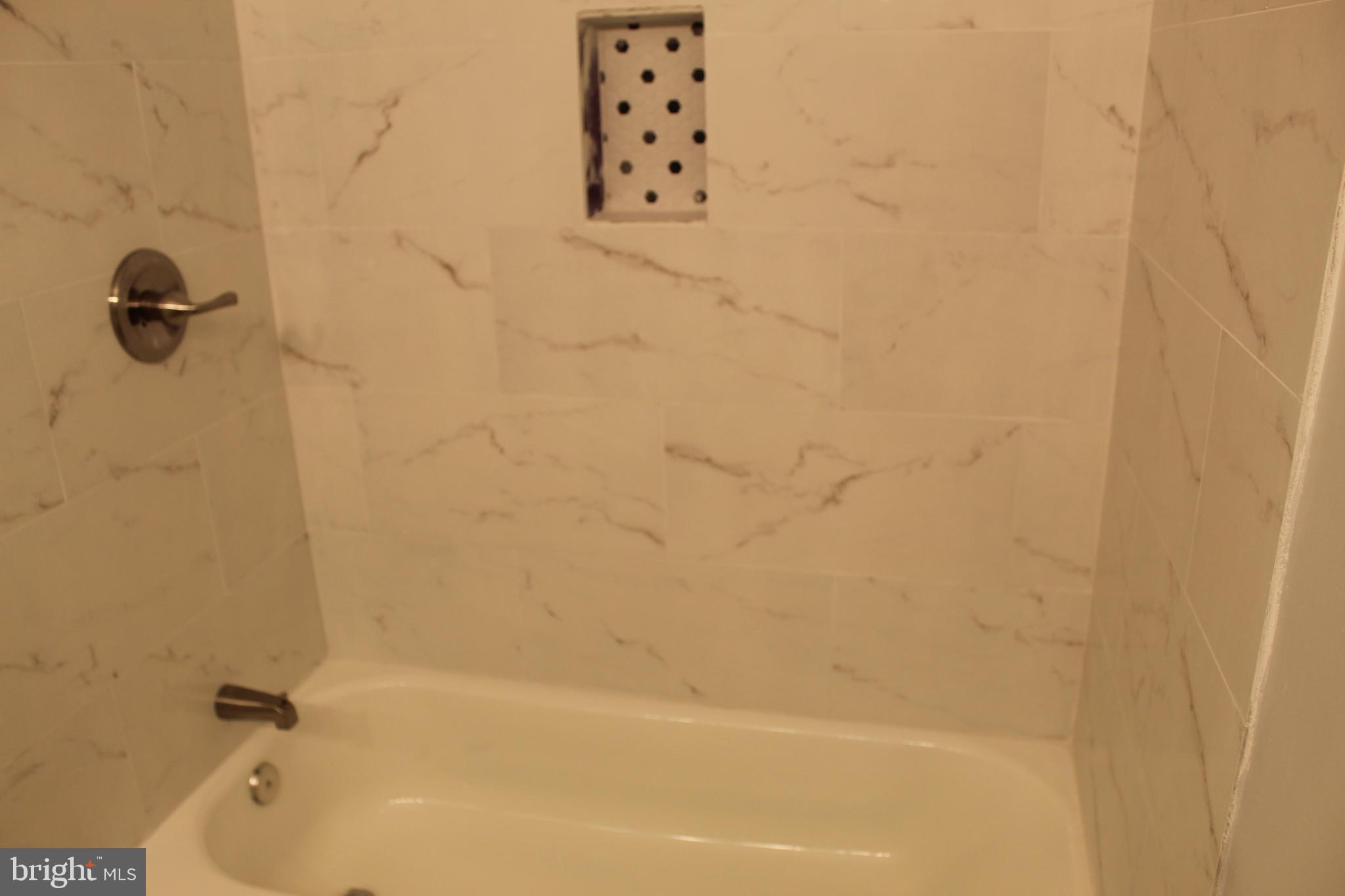 TANGLEWOOD - Residential Lease