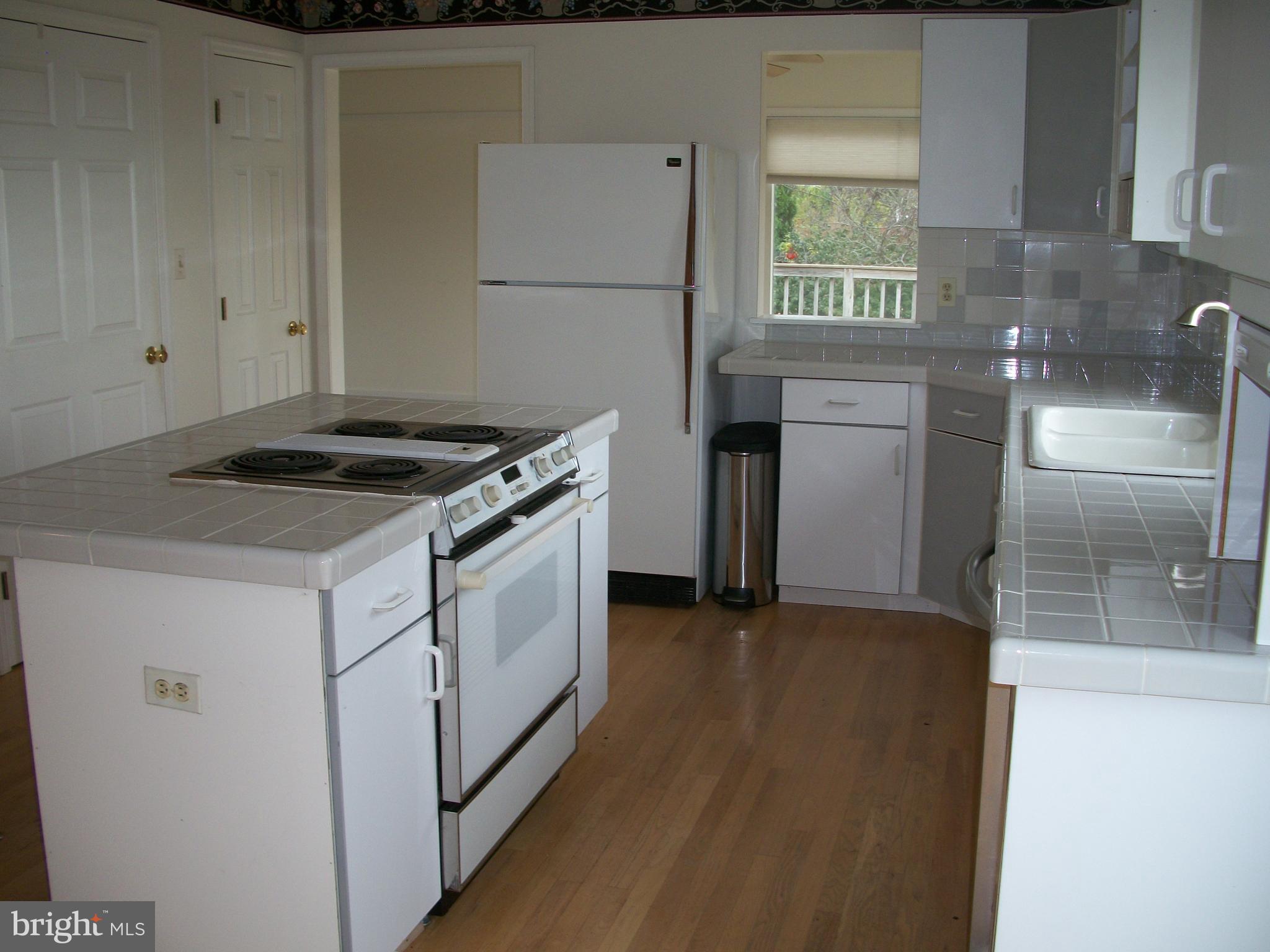 FOREST HILL - Residential Lease