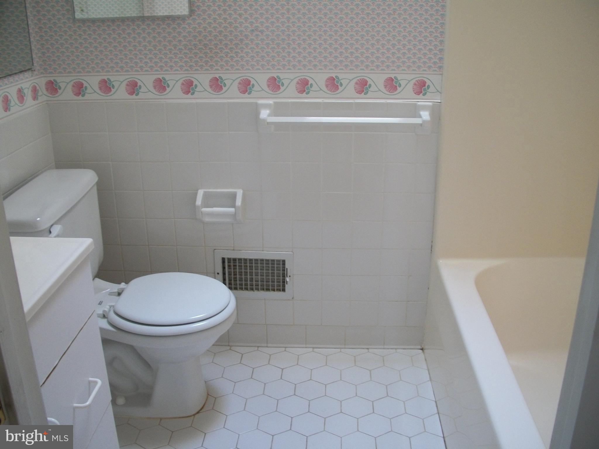 FOREST HILL - Residential Lease