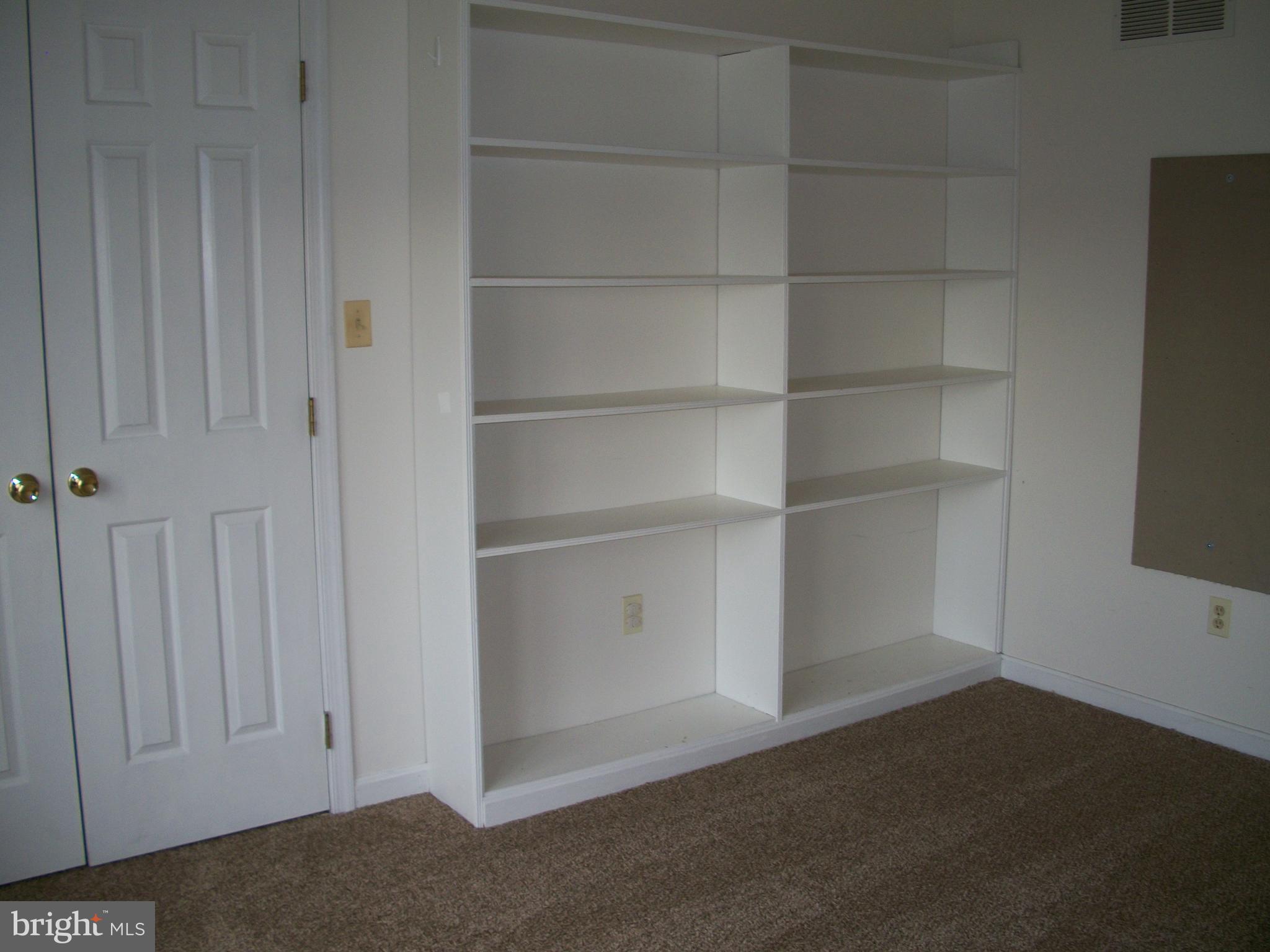 FOREST HILL - Residential Lease