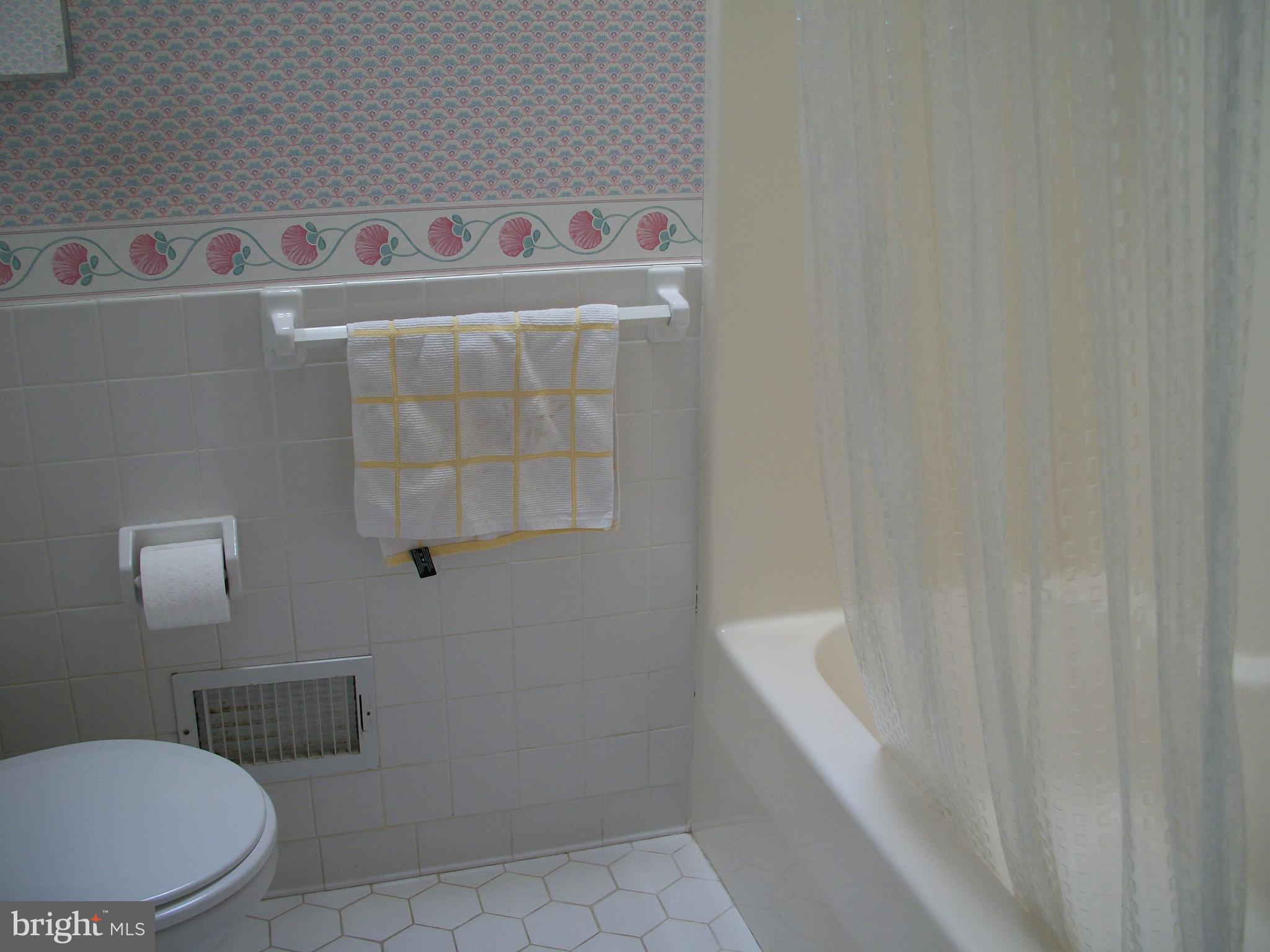 FOREST HILL - Residential Lease