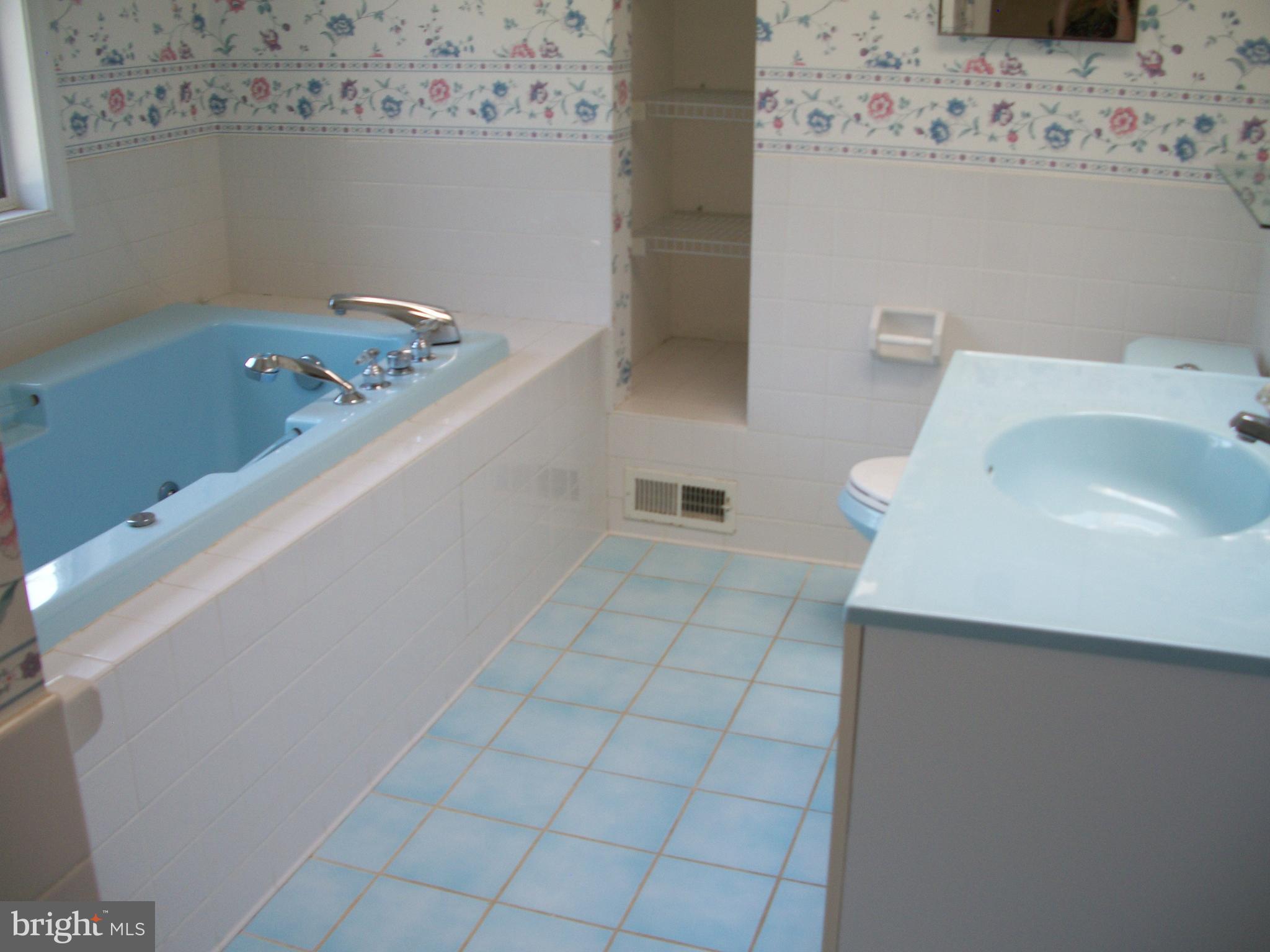 FOREST HILL - Residential Lease