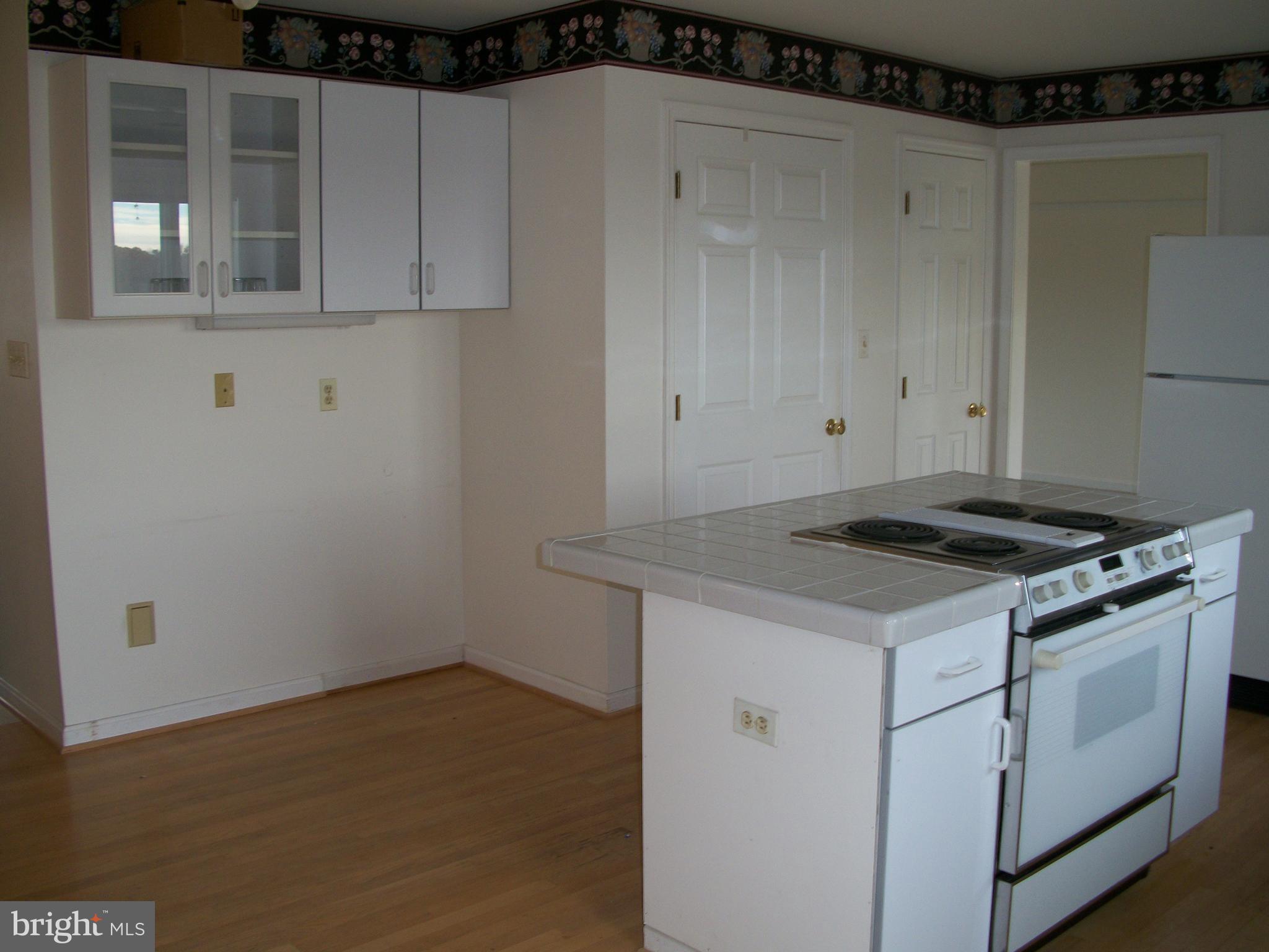 FOREST HILL - Residential Lease