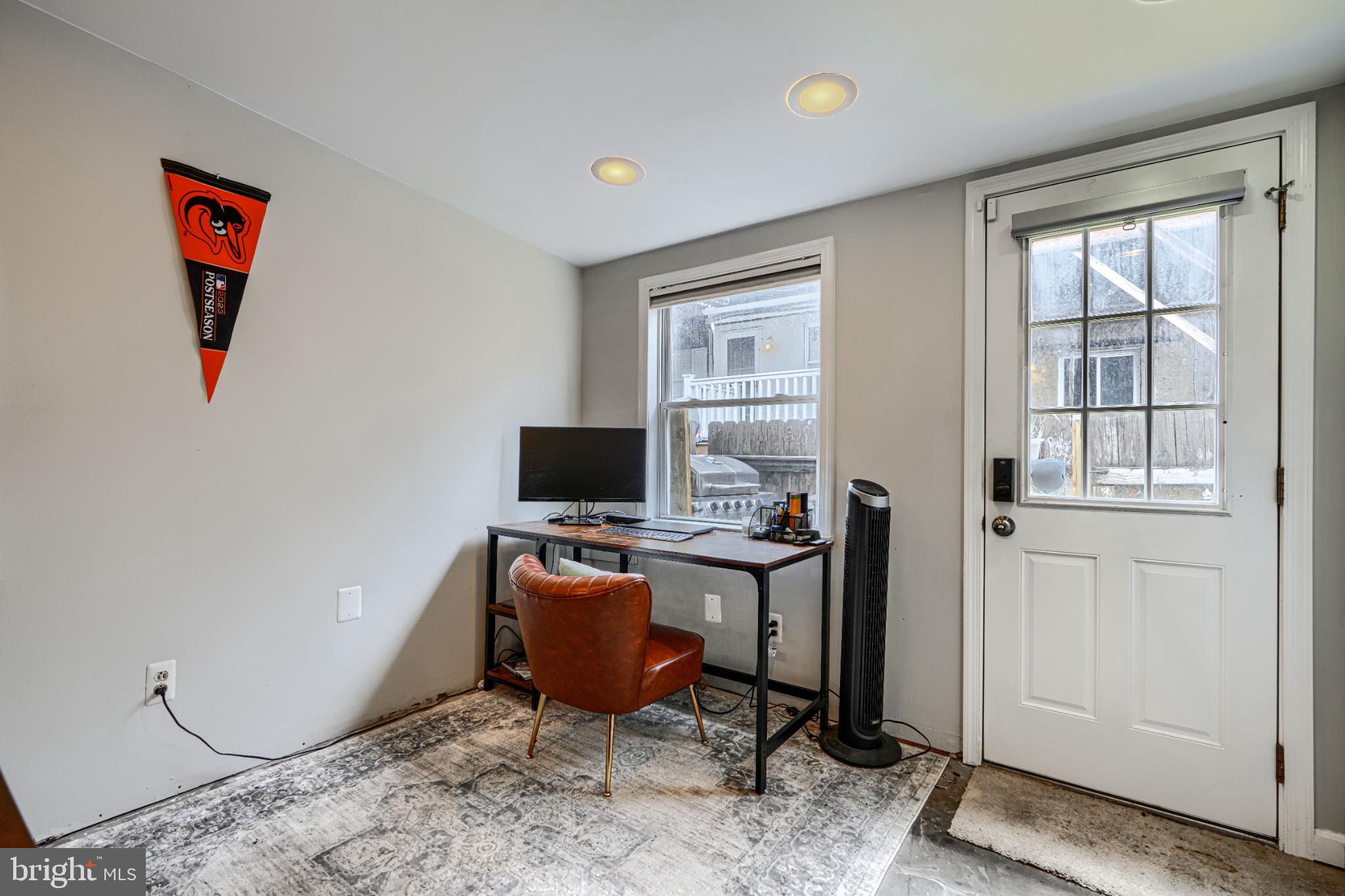 RIVERSIDE - Residential