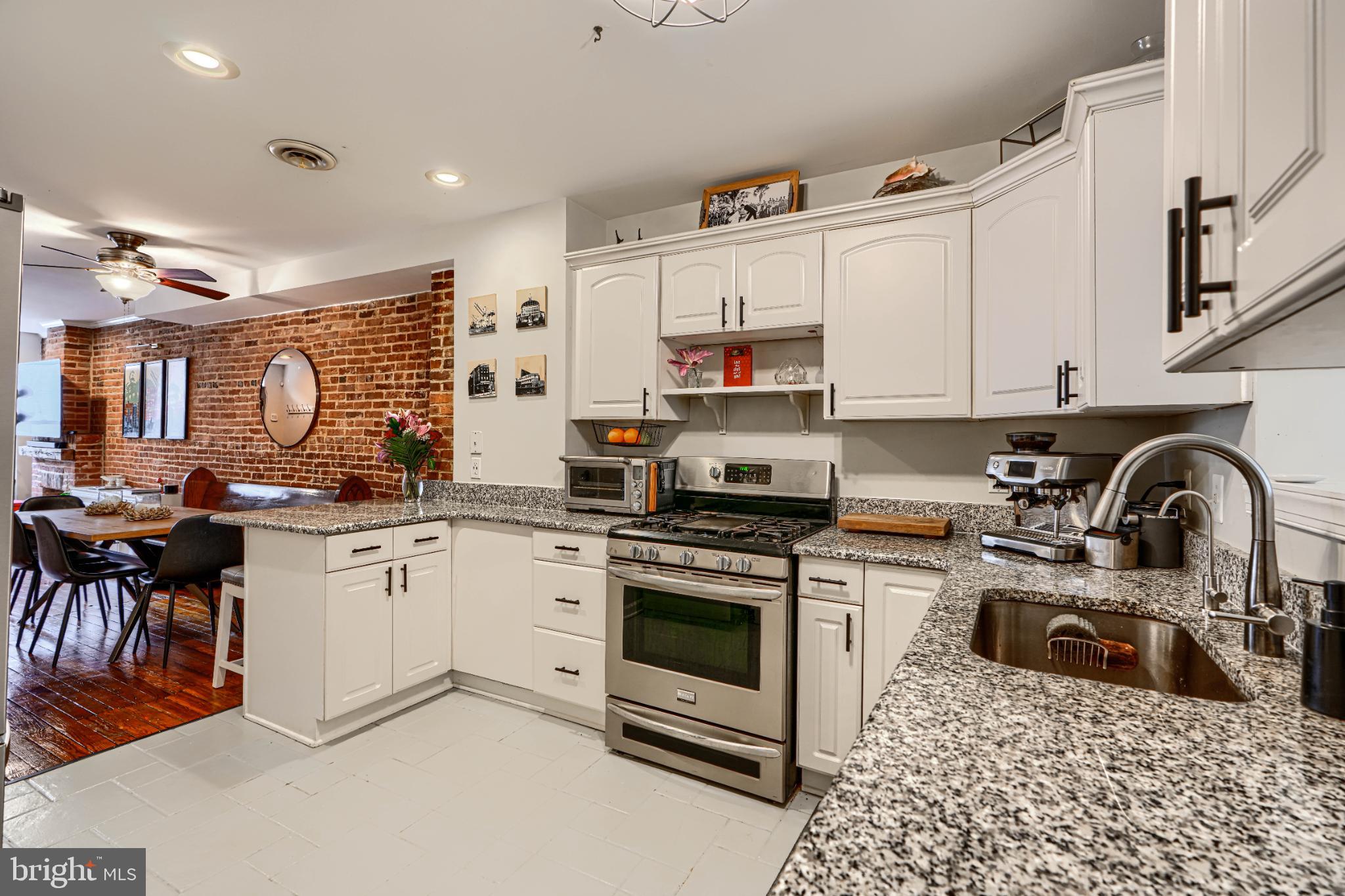 RIVERSIDE - Residential