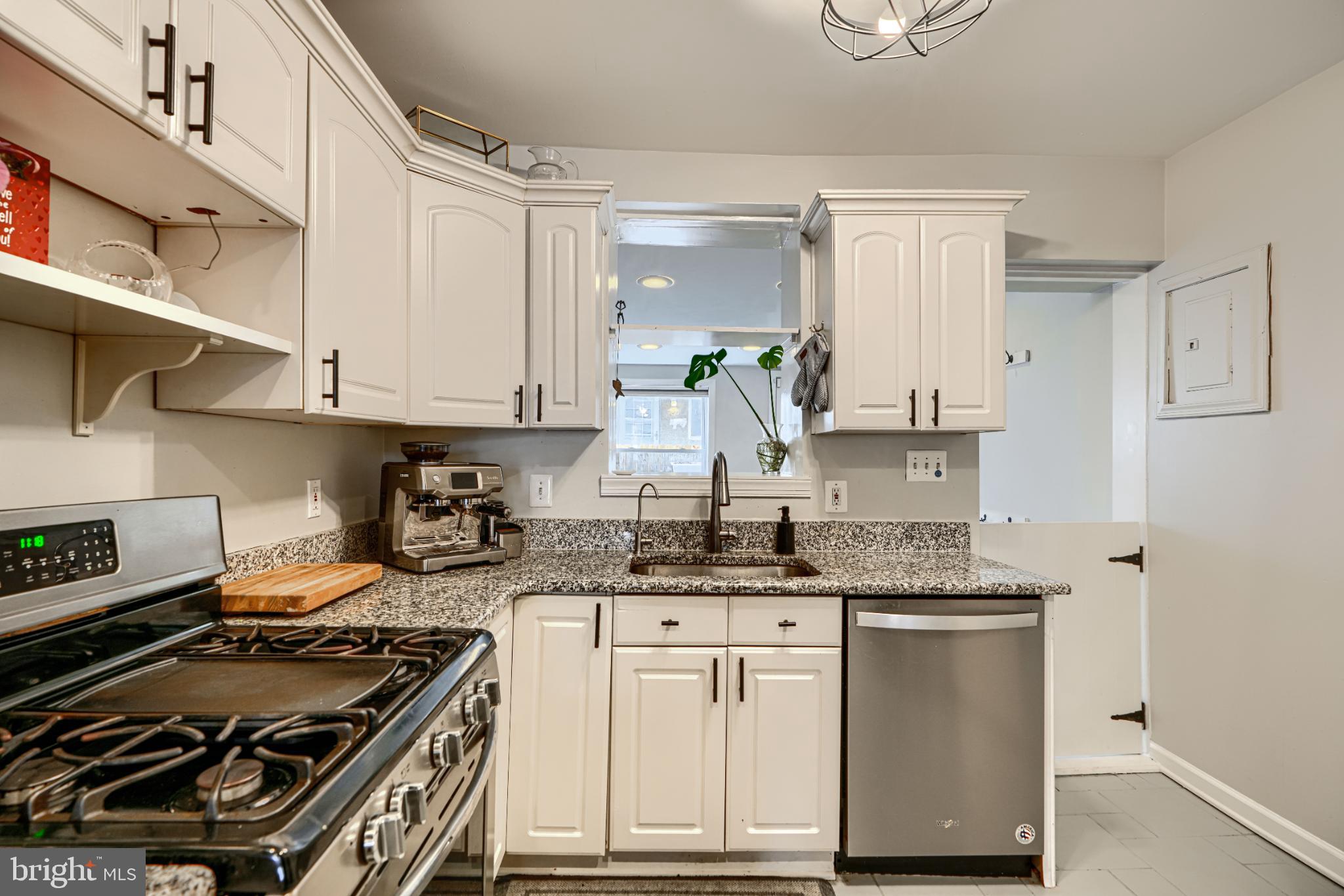 RIVERSIDE - Residential