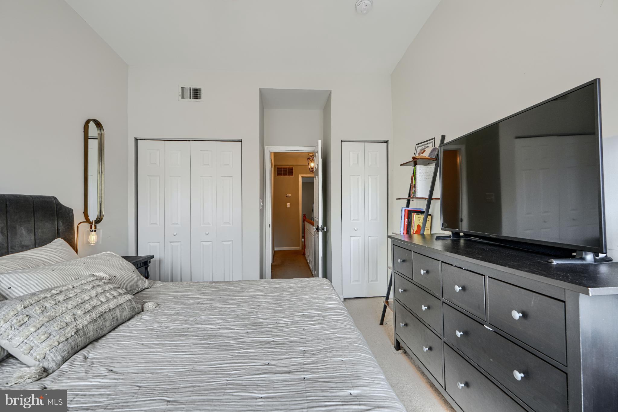 RIVERSIDE - Residential