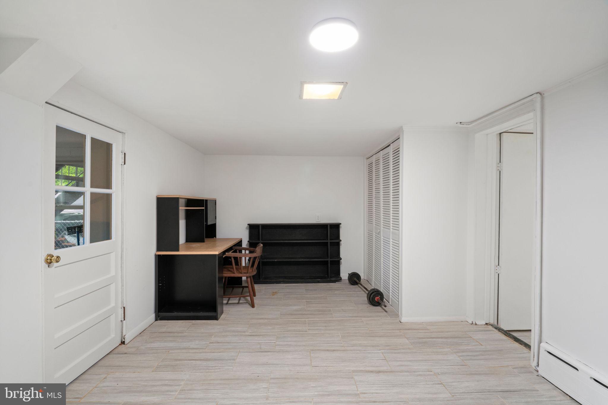 ROSEMONT - Residential Lease