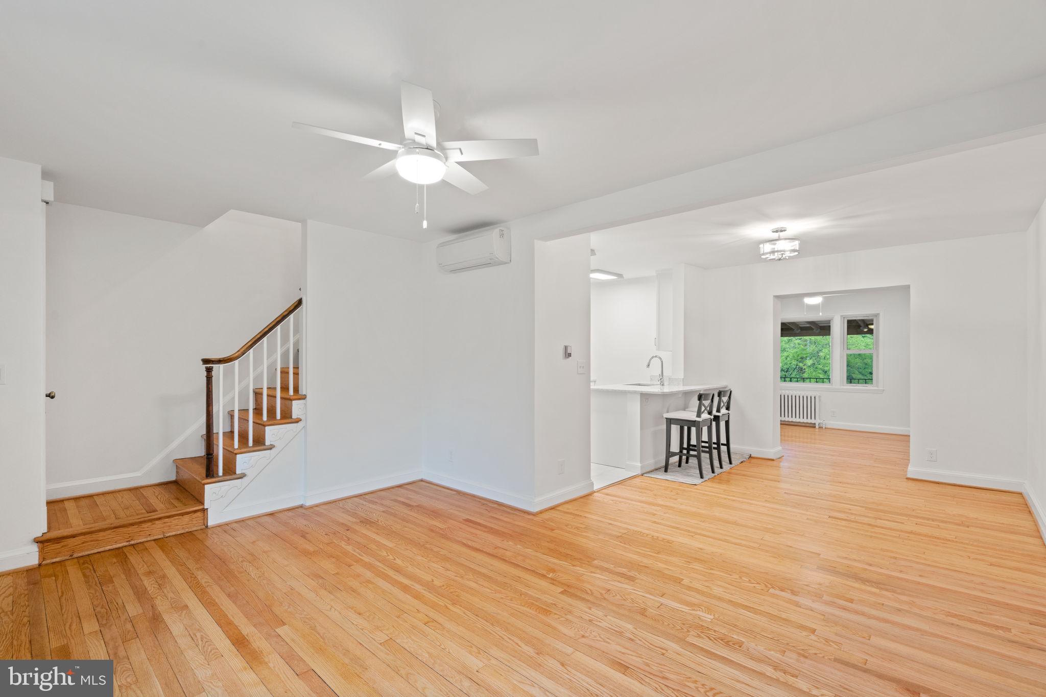 ROSEMONT - Residential Lease