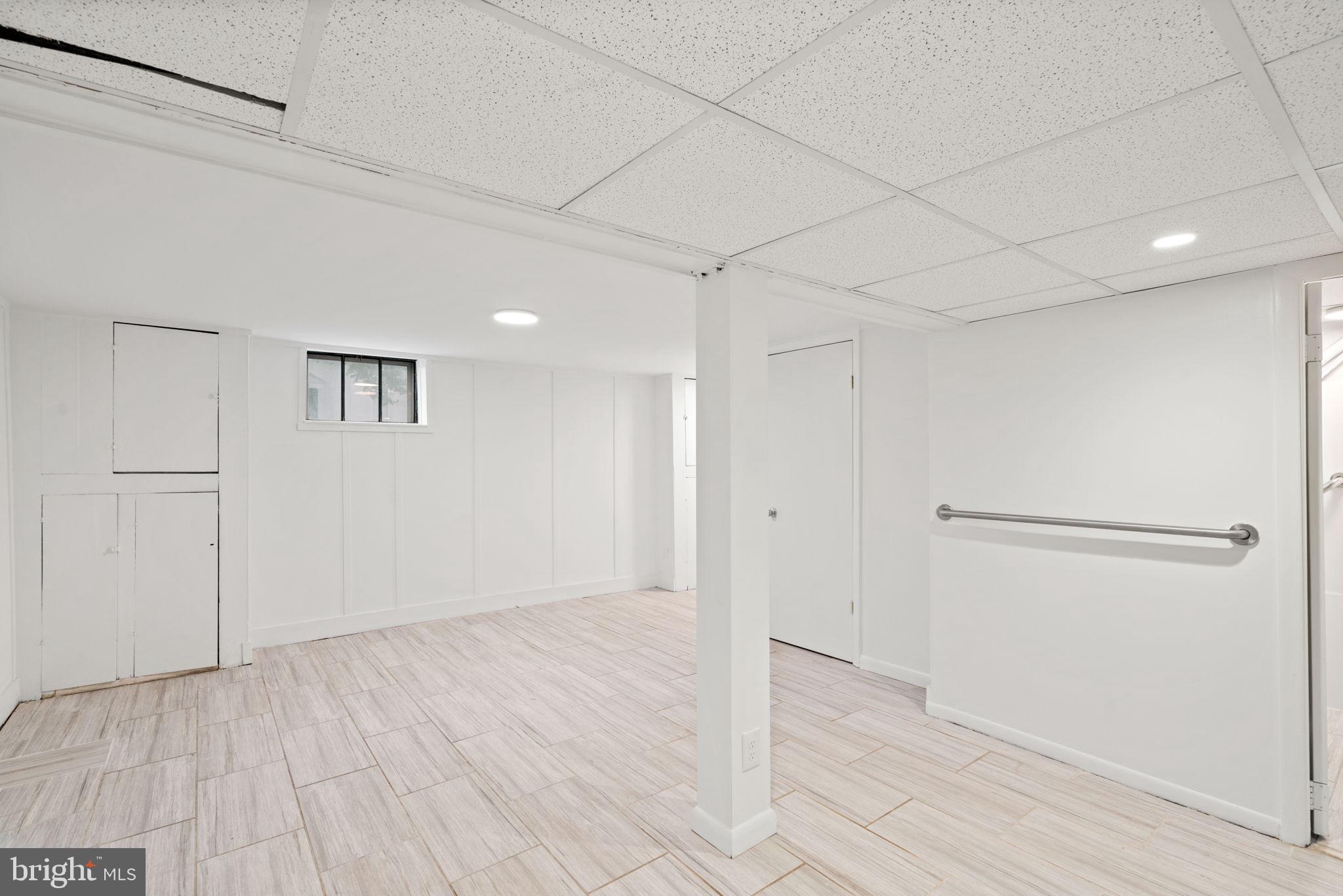 ROSEMONT - Residential Lease