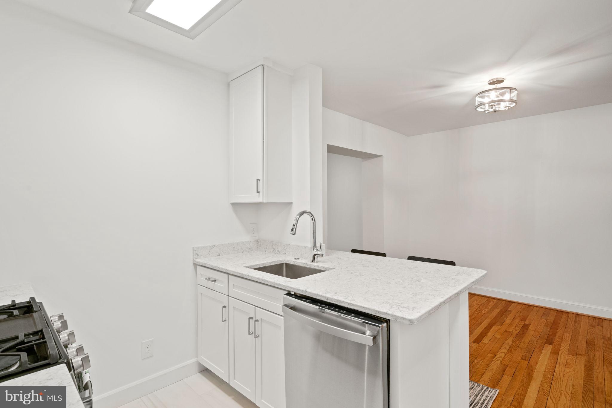 ROSEMONT - Residential Lease