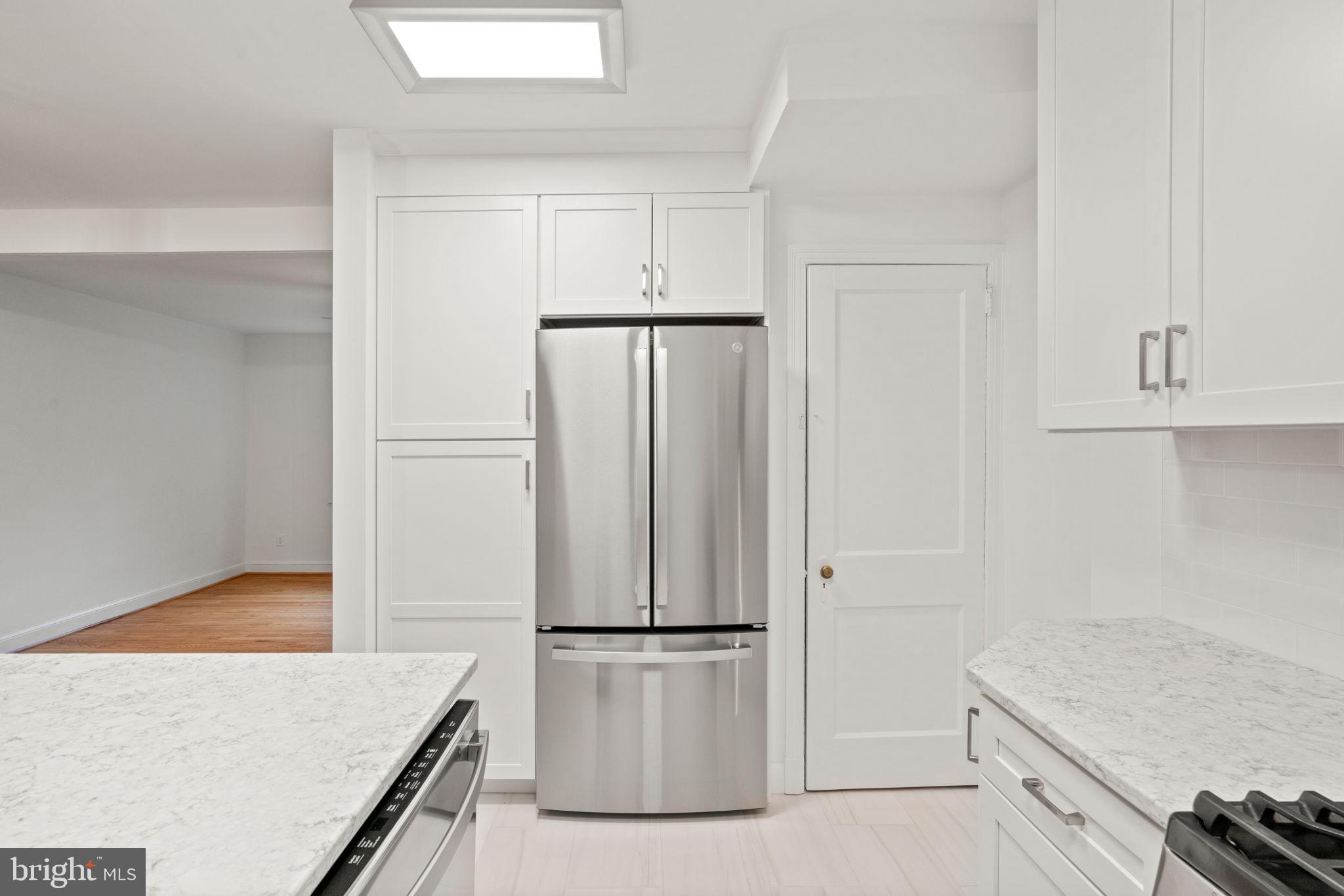 ROSEMONT - Residential Lease