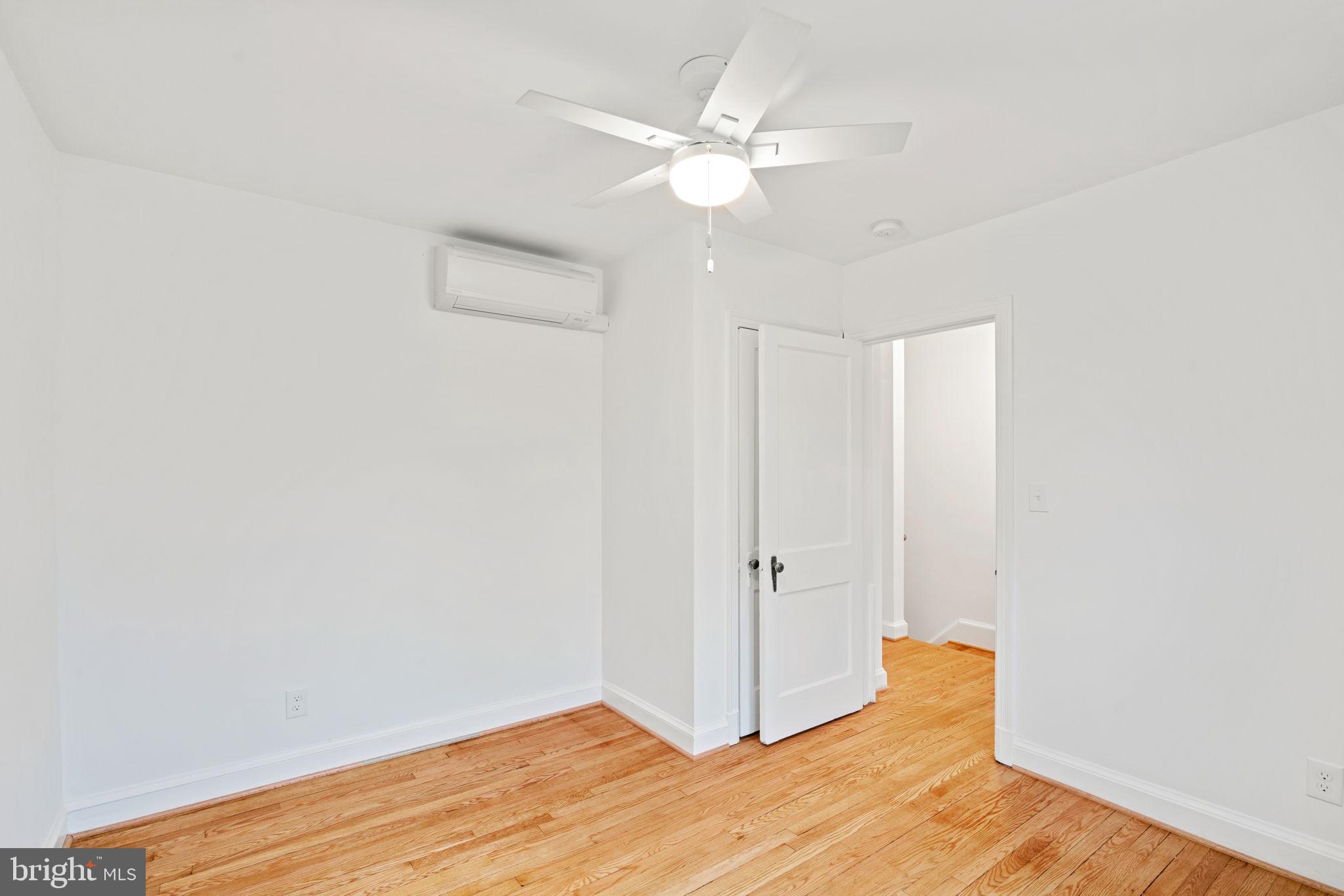 ROSEMONT - Residential Lease