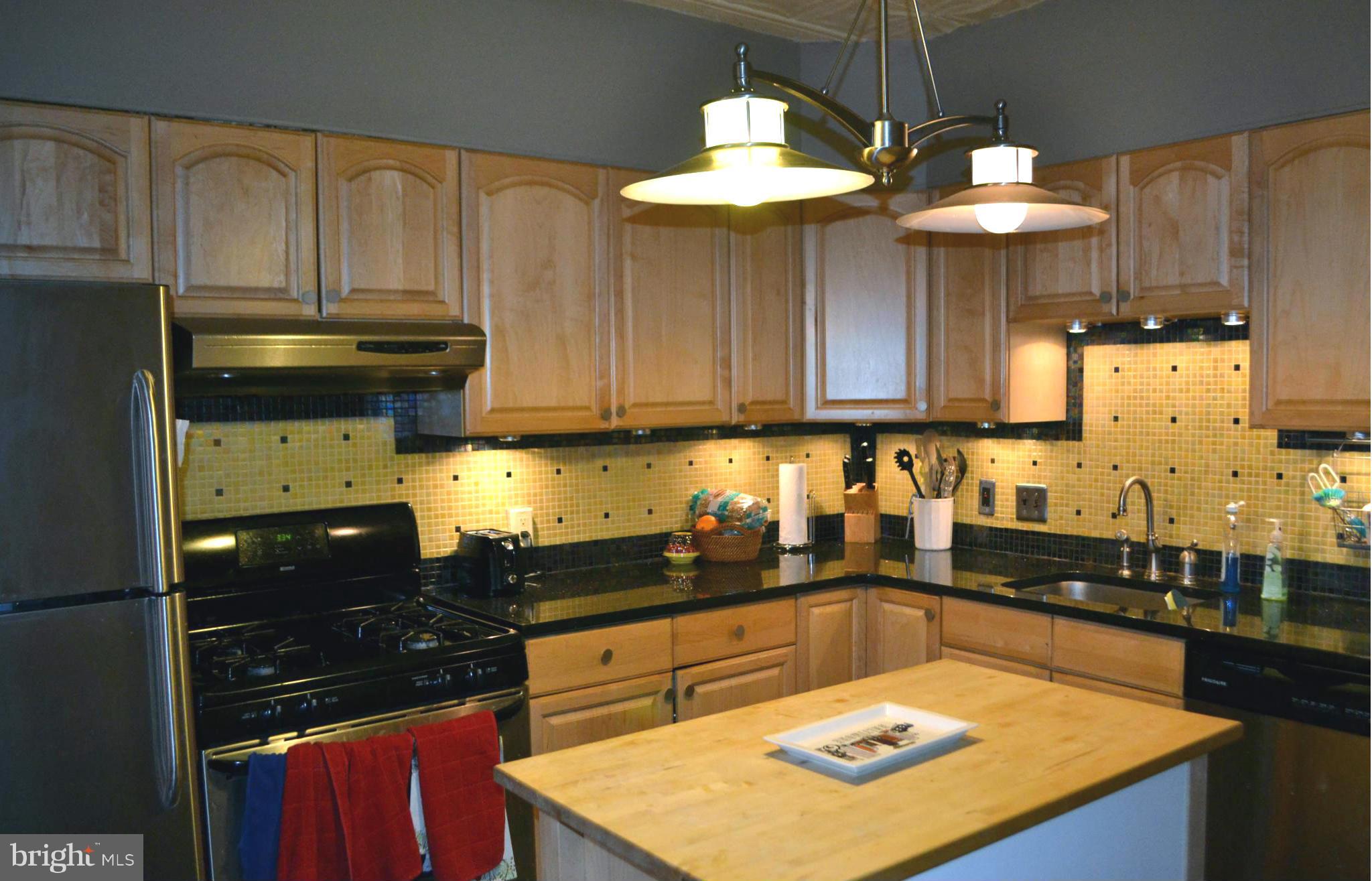 FEDERAL HILL HISTORIC DISTRICT - Residential Lease