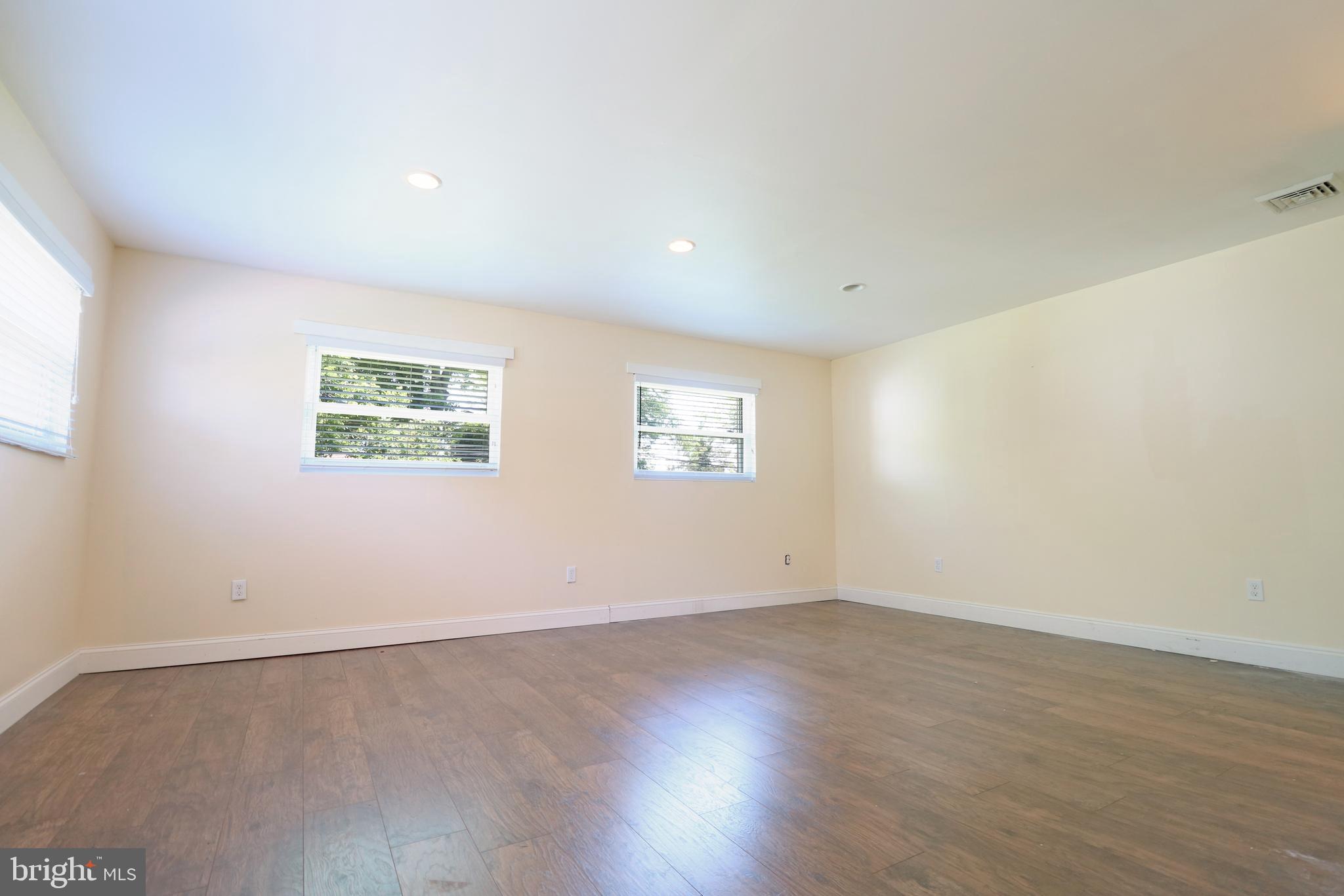 ROSE TREE WOODS - Residential