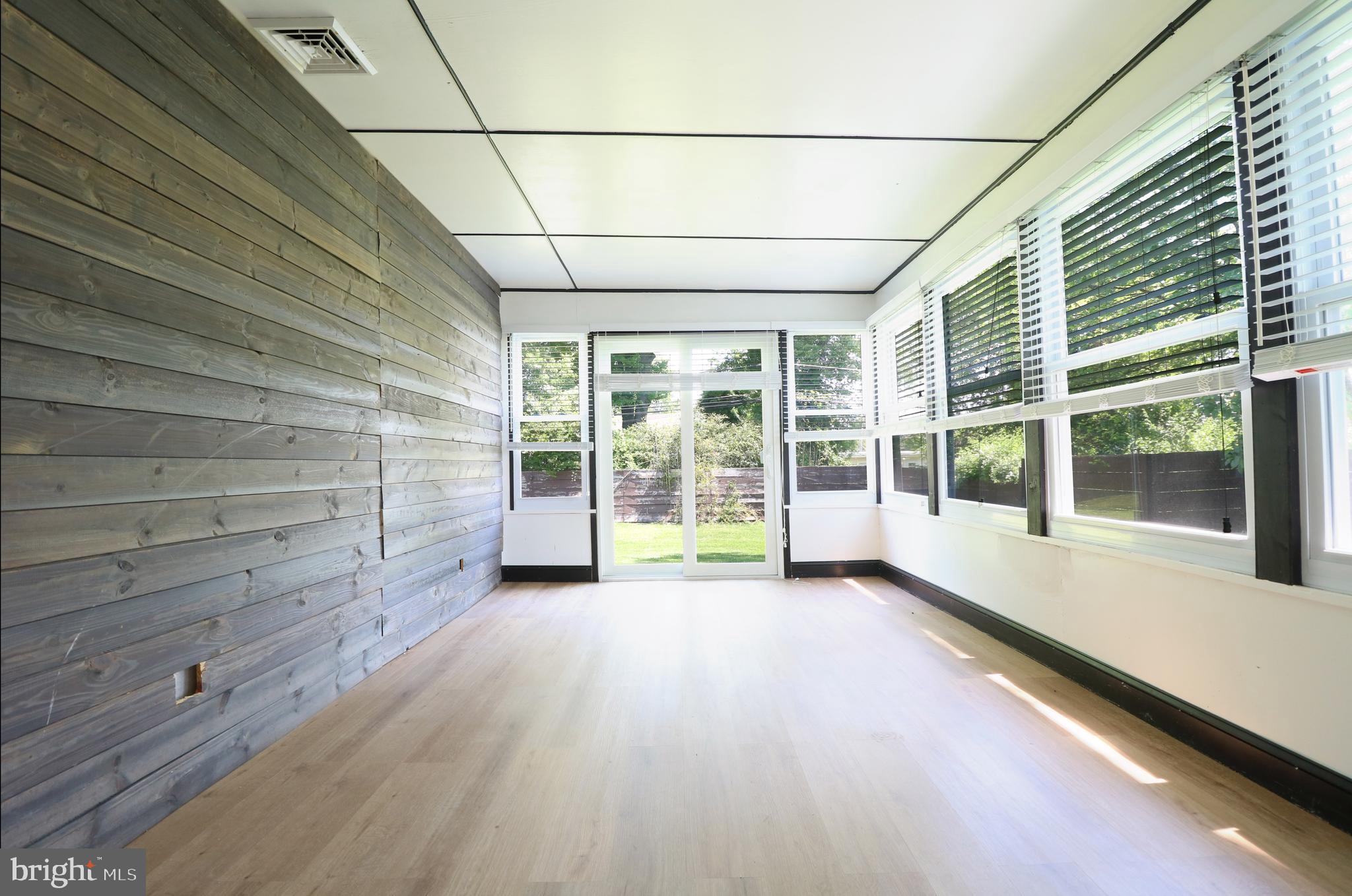 ROSE TREE WOODS - Residential