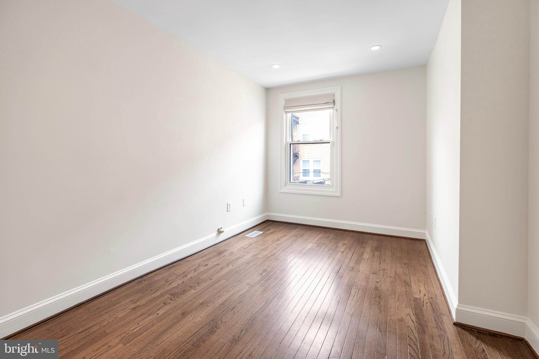 LOGAN CIRCLE - Residential Lease