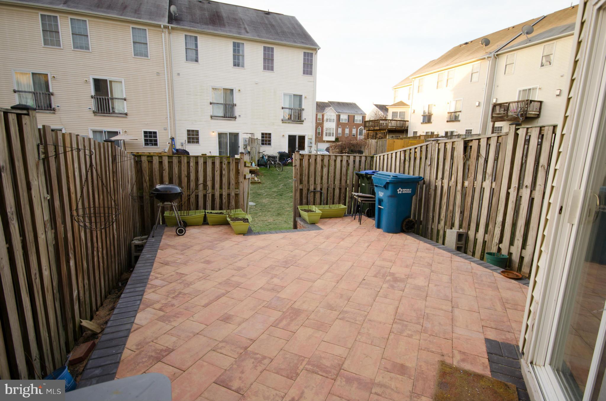 SOUTH RIDING - Residential Lease