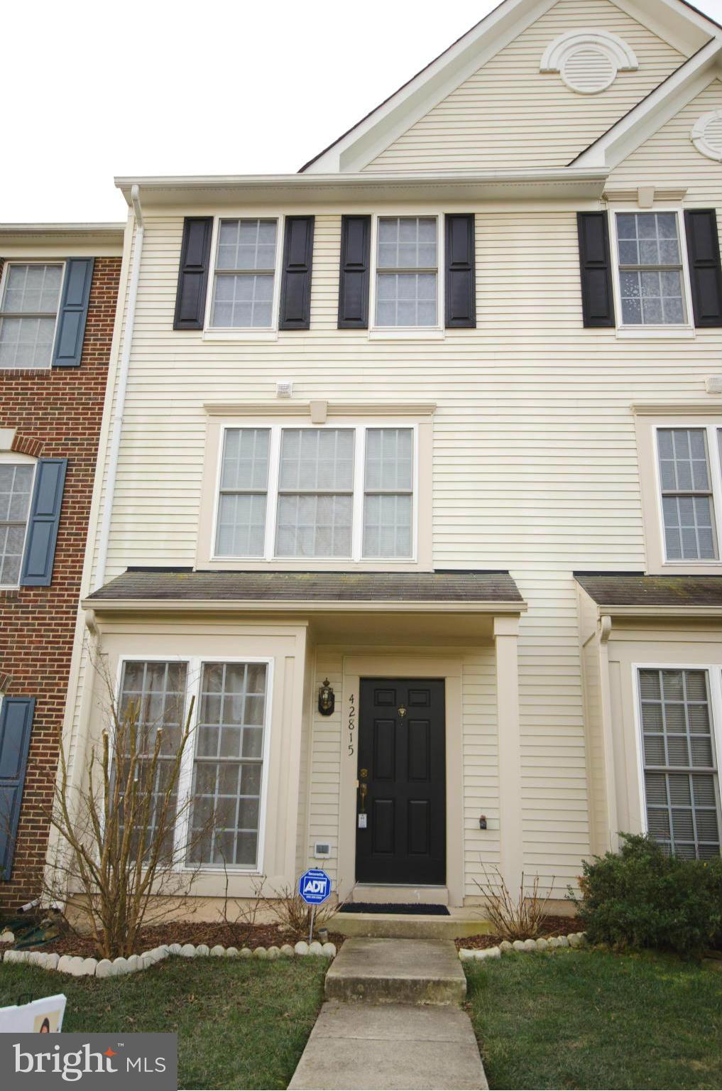 SOUTH RIDING - Residential Lease