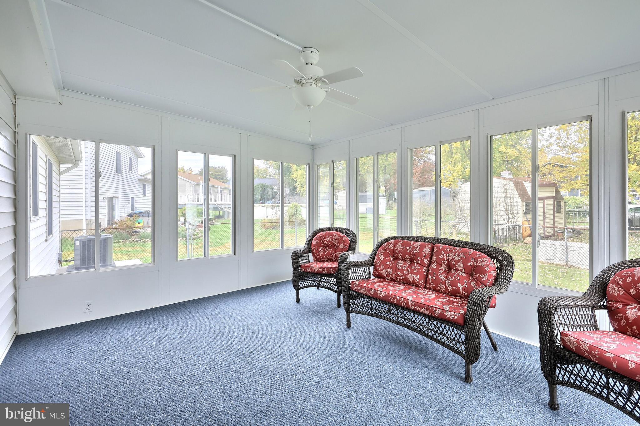 GRANDVIEW ACRES - Residential