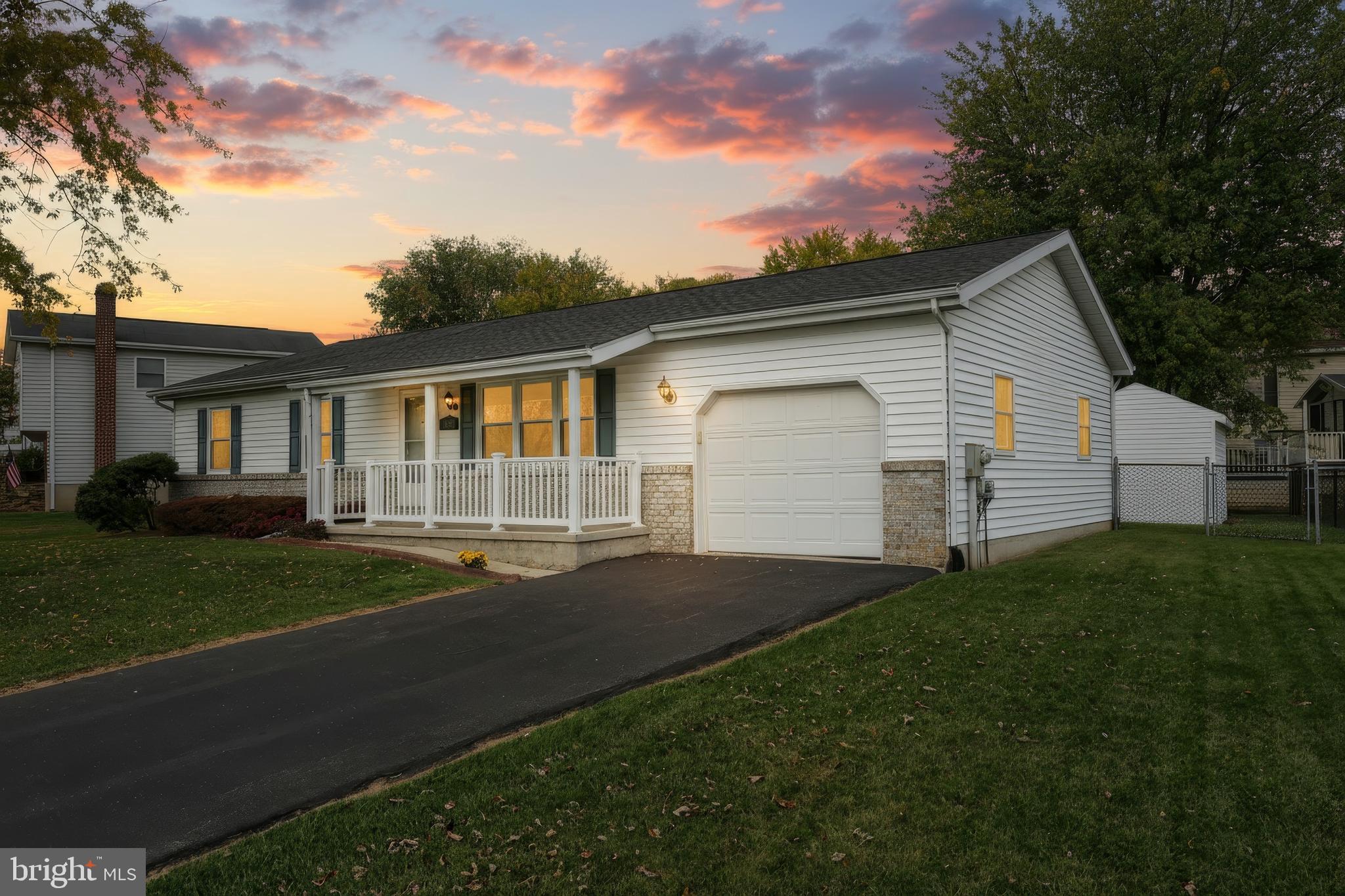 GRANDVIEW ACRES - Residential