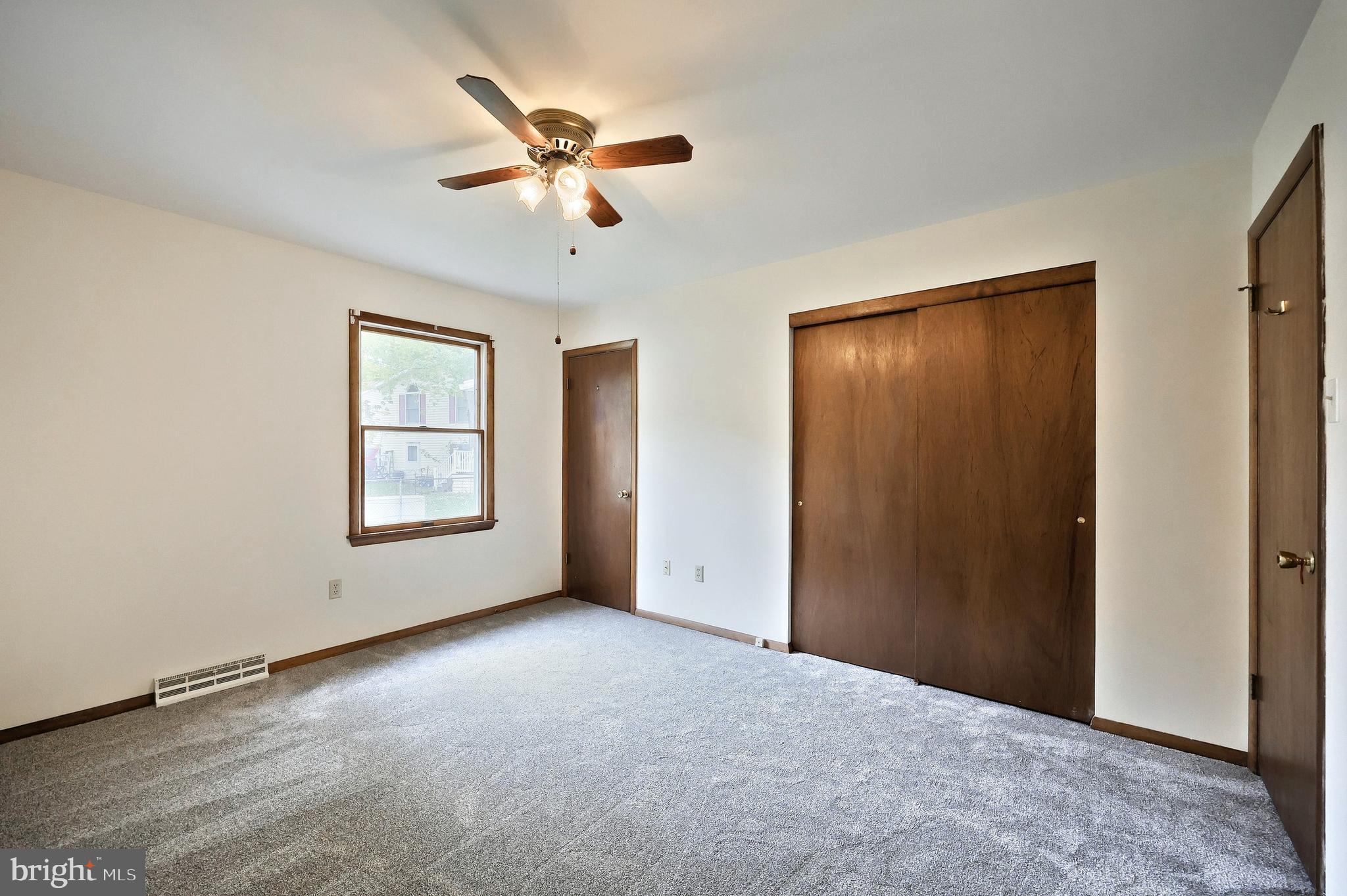 GRANDVIEW ACRES - Residential