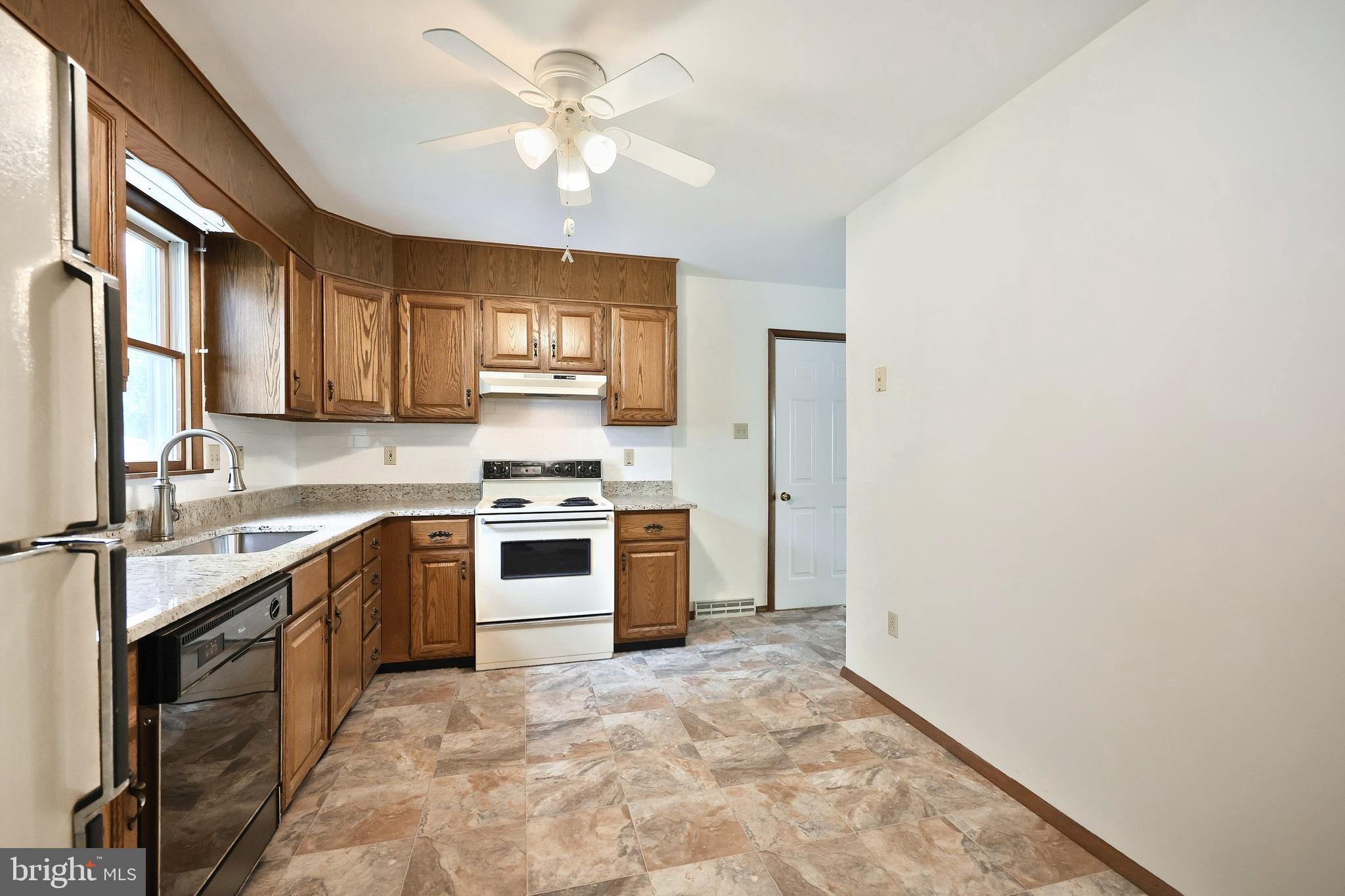 GRANDVIEW ACRES - Residential