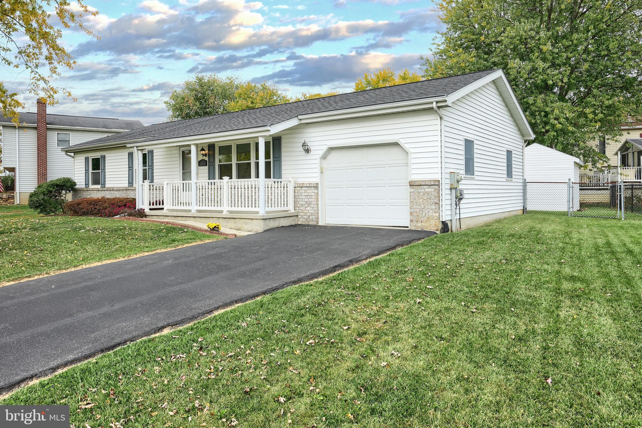 GRANDVIEW ACRES - Residential