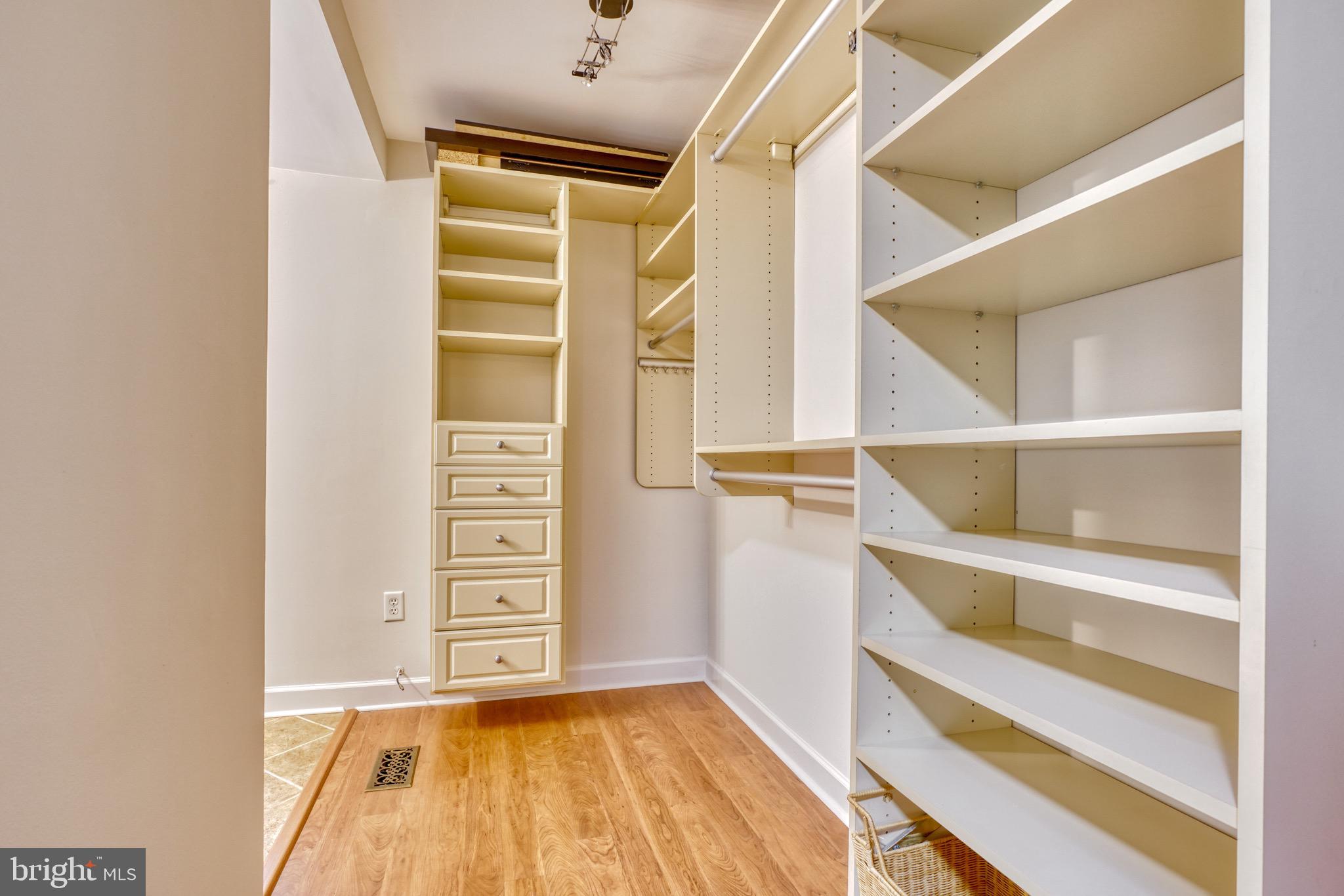 RIDGELY'S DELIGHT - Residential