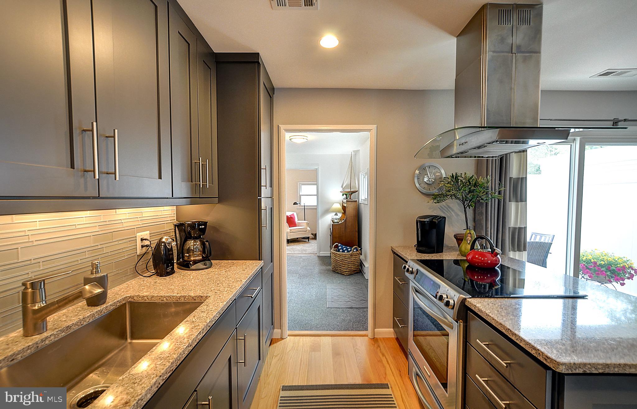 LEISURE WORLD - Residential