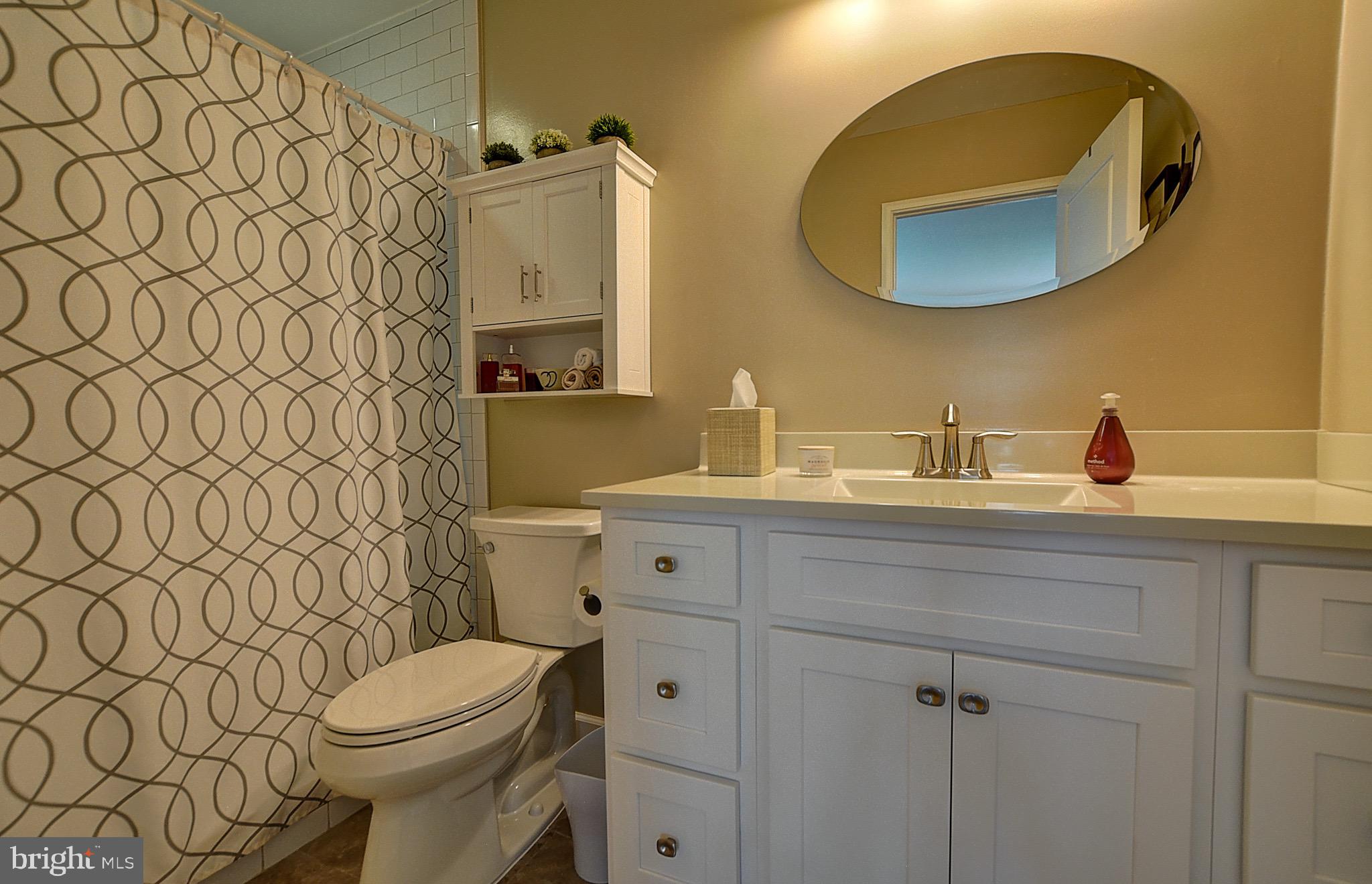 LEISURE WORLD - Residential